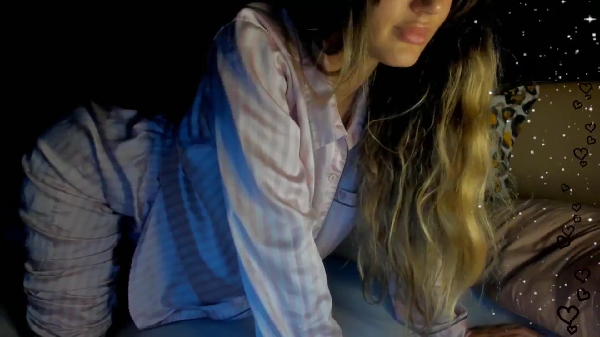 Gallery image thumbnail from Karah_Mel's myfreecams stream on, 05/14/2024, 02:53 image 3 of 20