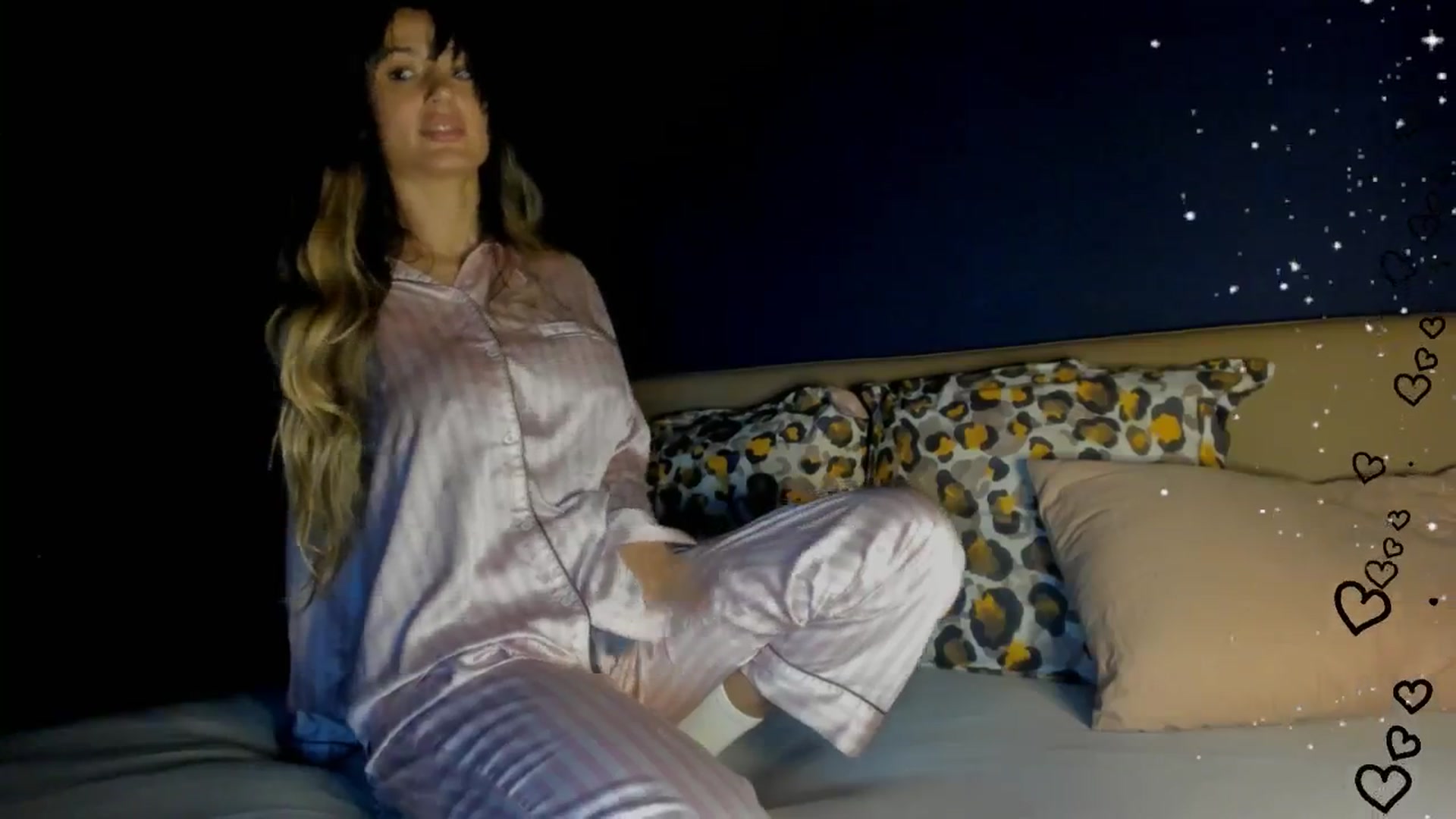 Gallery image thumbnail from Karah_Mel's myfreecams stream on, 05/14/2024, 02:53 image 16 of 20