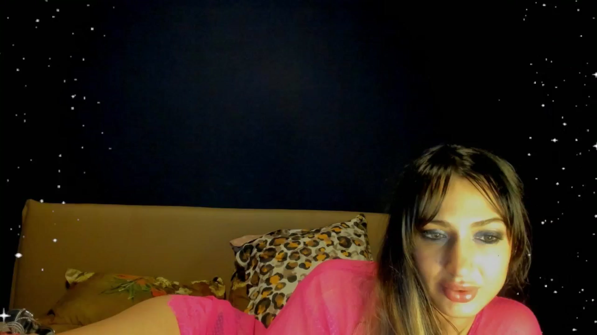 Gallery image thumbnail from Karah_Mel's myfreecams stream on, 05/24/2024, 15:31 image 8 of 20