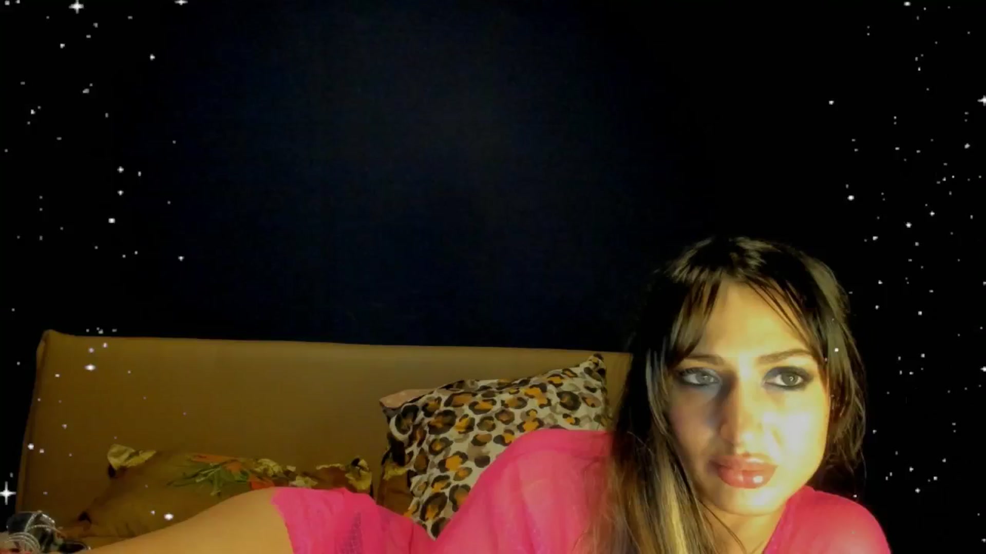 Gallery image thumbnail from Karah_Mel's myfreecams stream on, 05/24/2024, 15:31 image 7 of 20