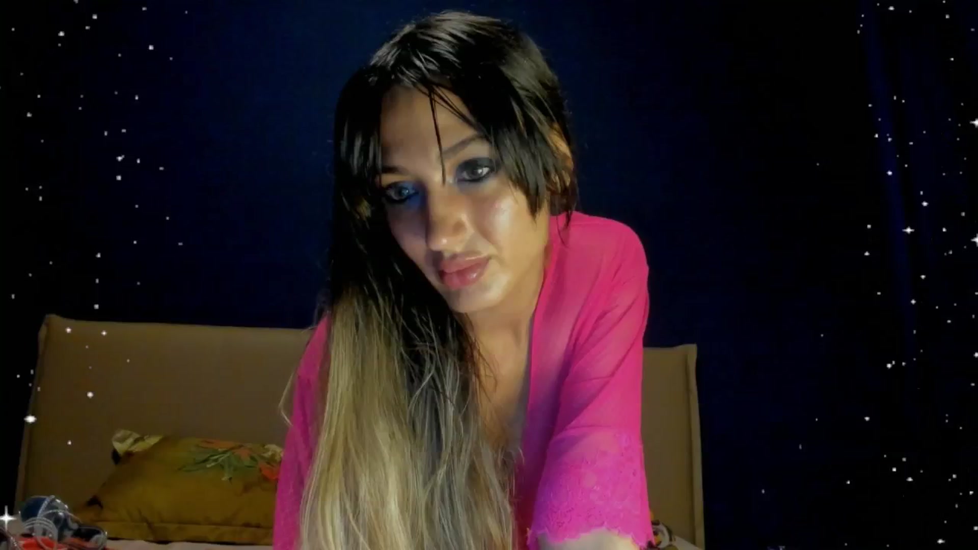Gallery image thumbnail from Karah_Mel's myfreecams stream on, 05/24/2024, 15:31 image 2 of 20