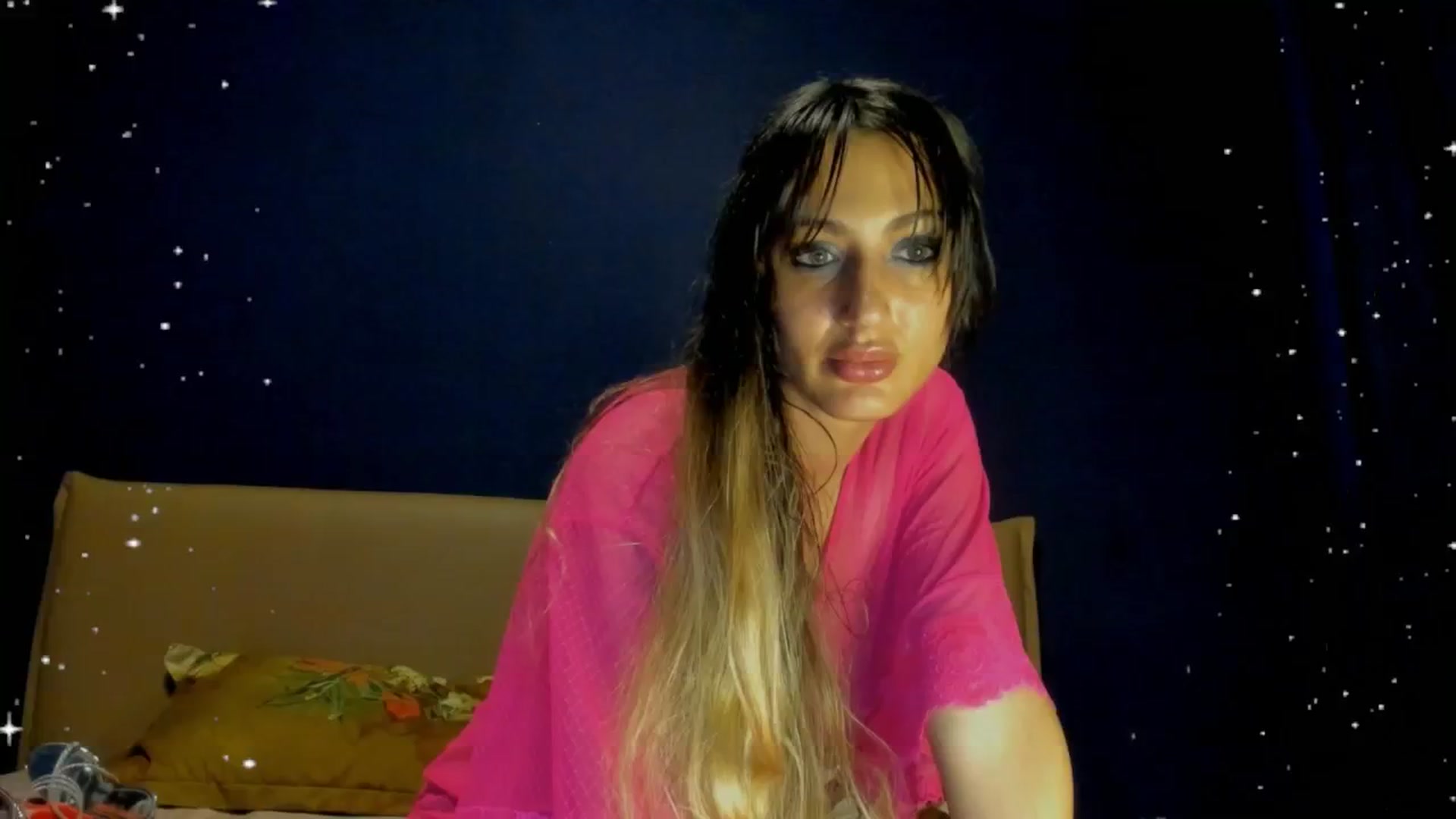 Gallery image thumbnail from Karah_Mel's myfreecams stream on, 05/24/2024, 15:31 image 1 of 20