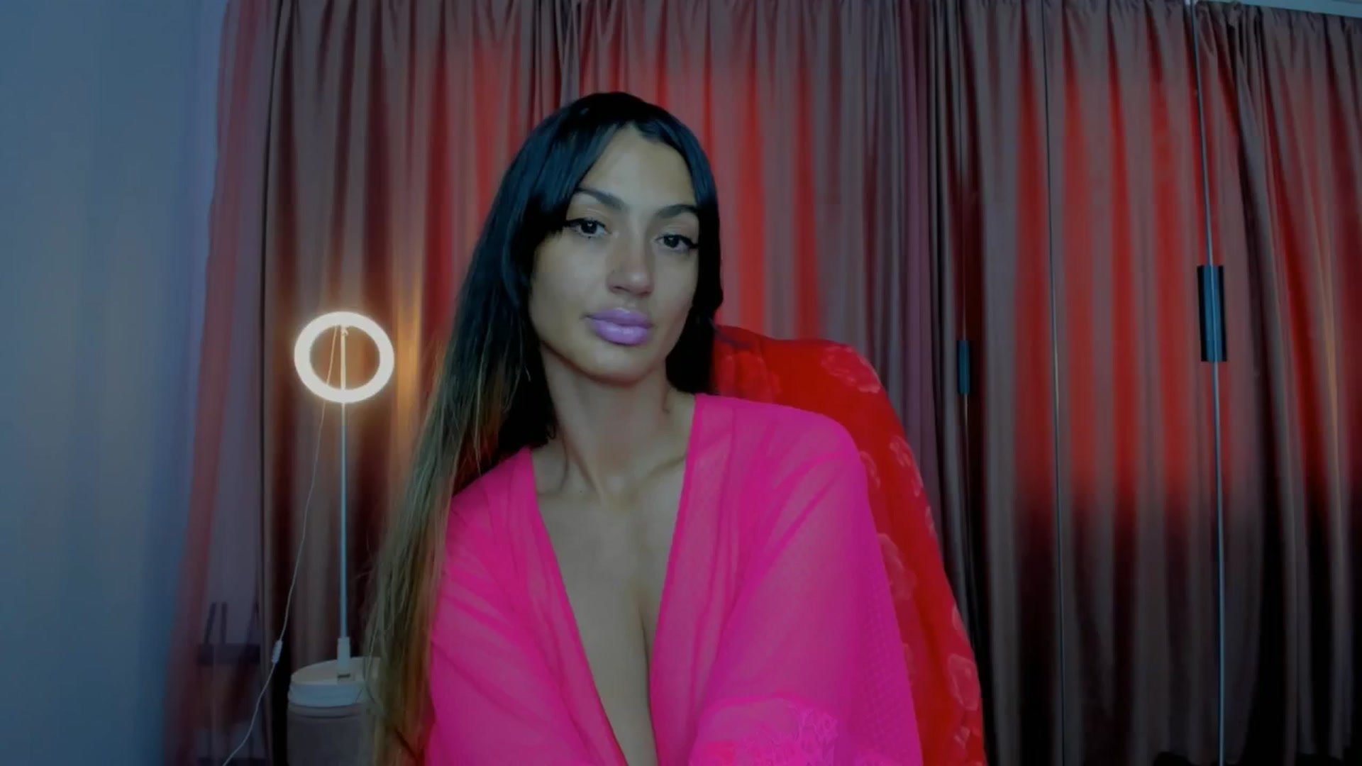 Gallery image thumbnail from Karah_Mel's myfreecams stream on, 06/22/2024, 13:12 image 5 of 20
