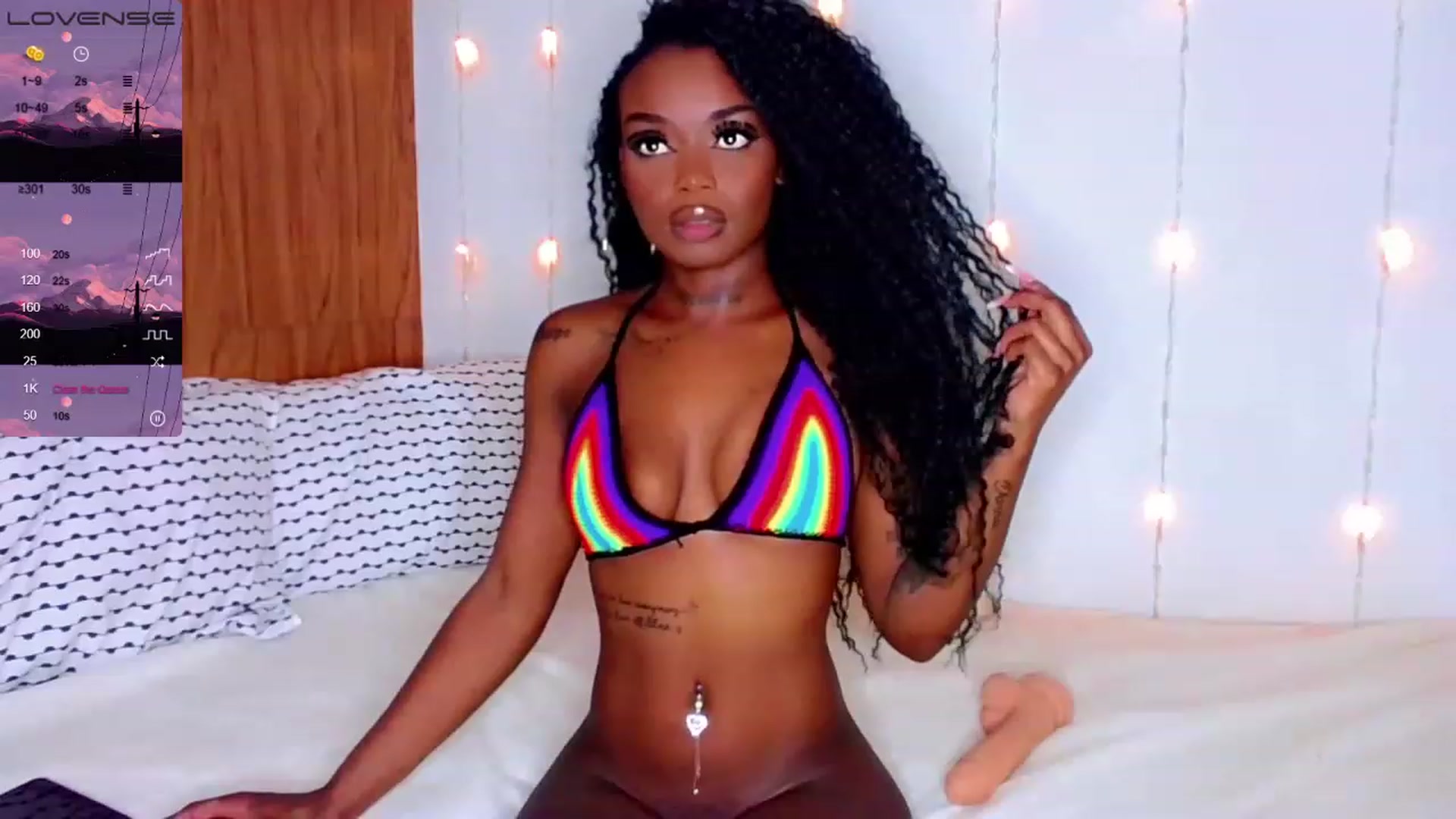 Gallery image thumbnail from Karahvelvet's myfreecams stream on, 11/30/2022, 21:06 image 1 of 20