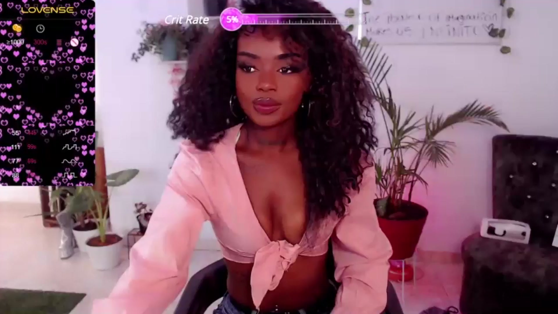 Gallery image thumbnail from Karahvelvet's myfreecams stream on, 04/27/2024, 14:53 image 1 of 20