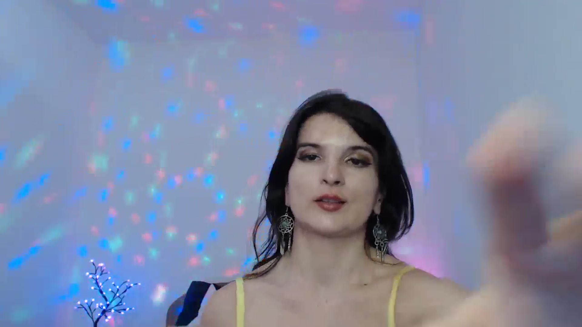 Gallery image thumbnail from Karina0's myfreecams stream on, 04/07/2025, 14:25 image 11 of 20