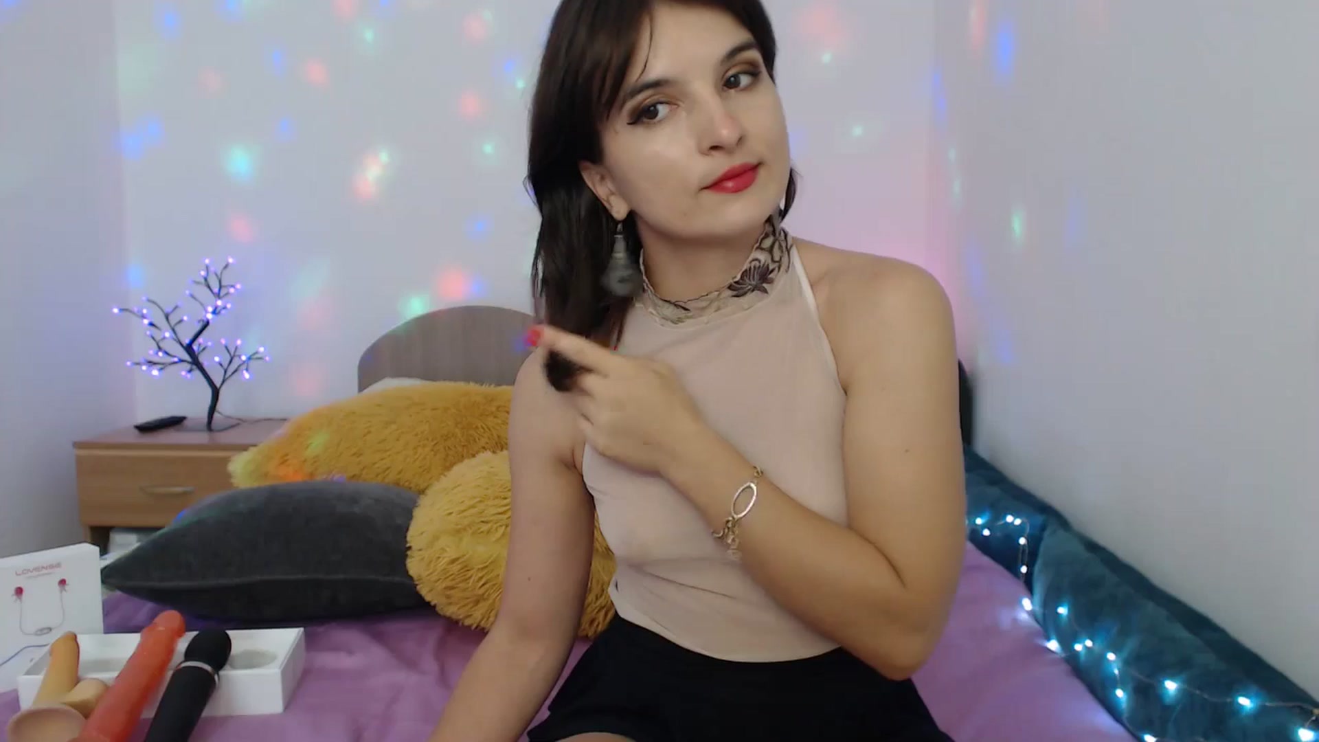 Gallery image thumbnail from Karina0's myfreecams stream on, 05/14/2025, 12:47 image 8 of 20