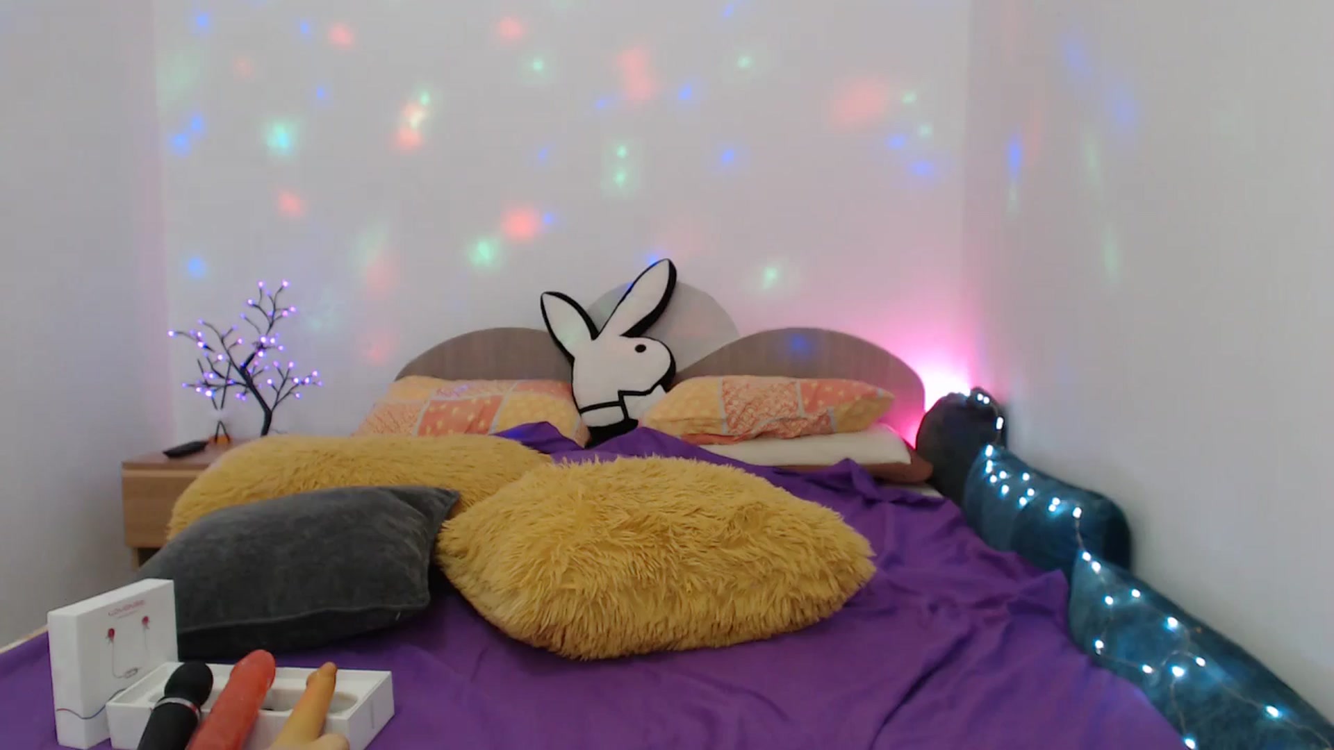 Gallery image thumbnail from Karina0's myfreecams stream on, 09/04/2025, 14:24 image 19 of 20
