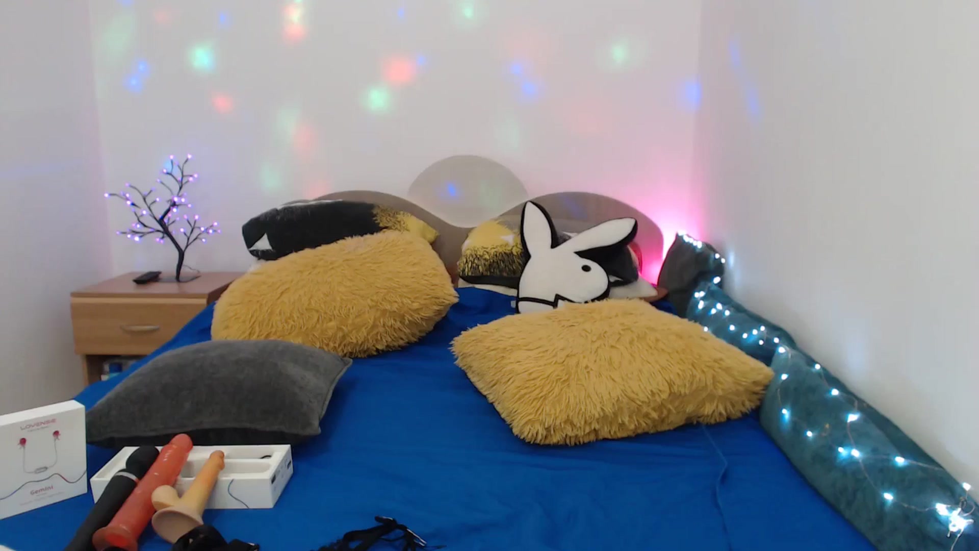 Gallery image thumbnail from Karina0's myfreecams stream on, 10/02/2025, 11:29 image 11 of 20