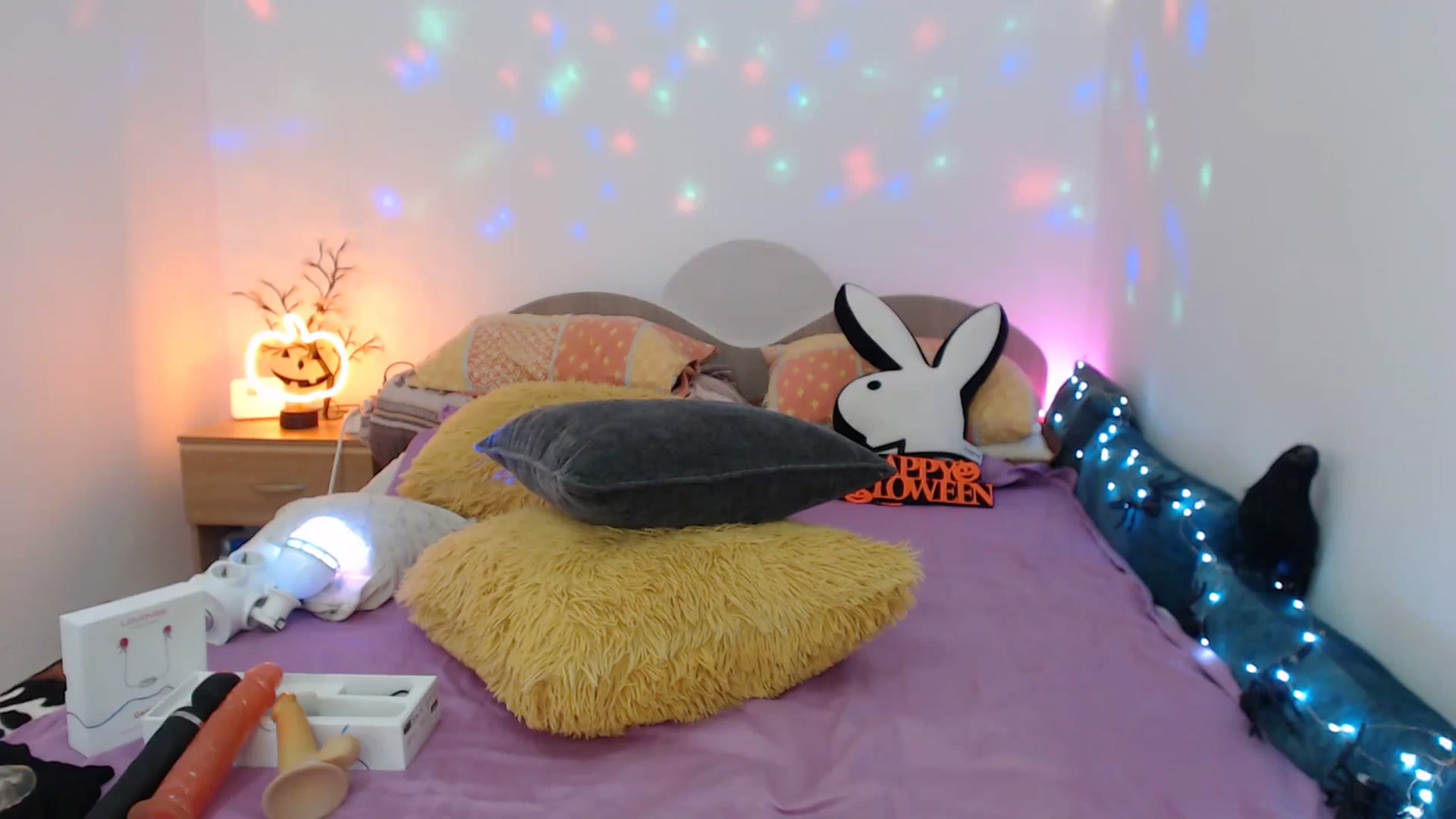 Gallery image thumbnail from Karina0's myfreecams stream on, 10/28/2025, 06:17 image 18 of 20