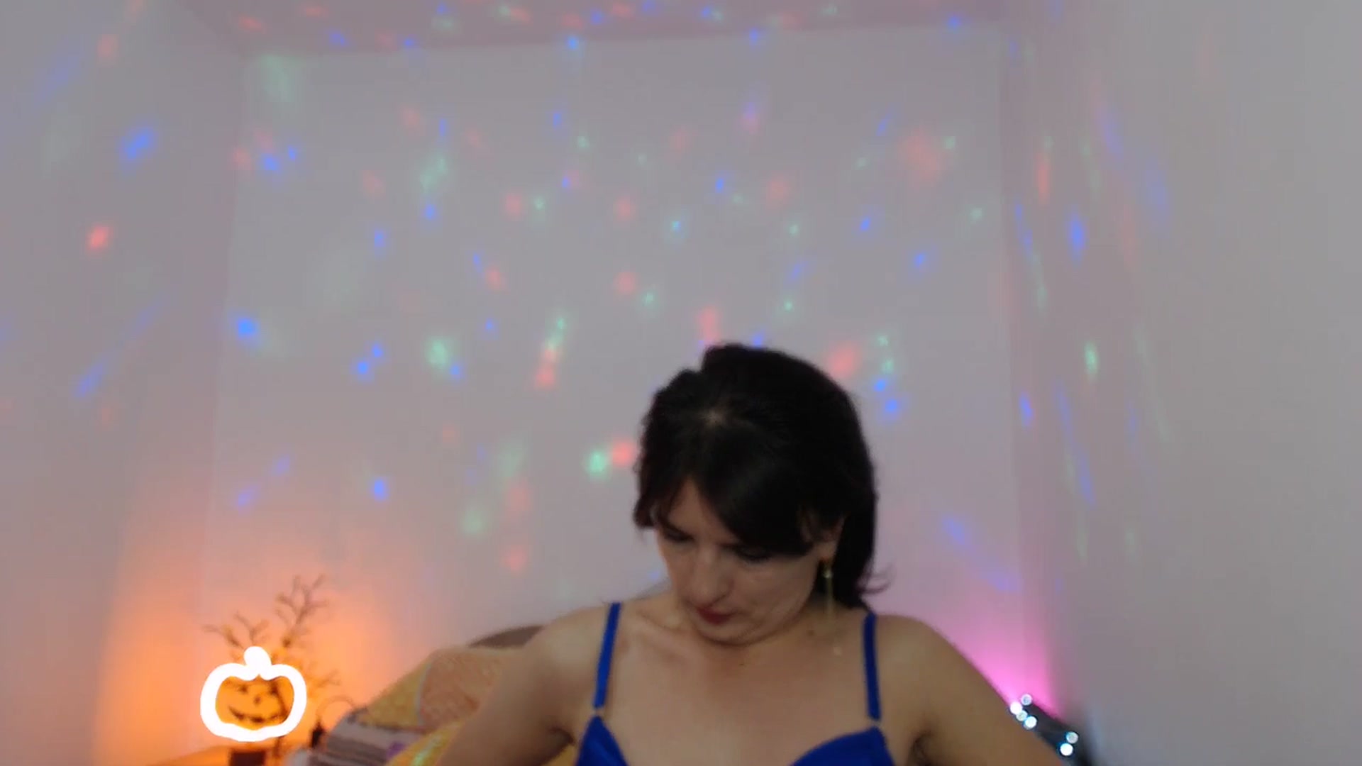 Gallery image thumbnail from Karina0's myfreecams stream on, 10/28/2025, 13:35 image 10 of 20