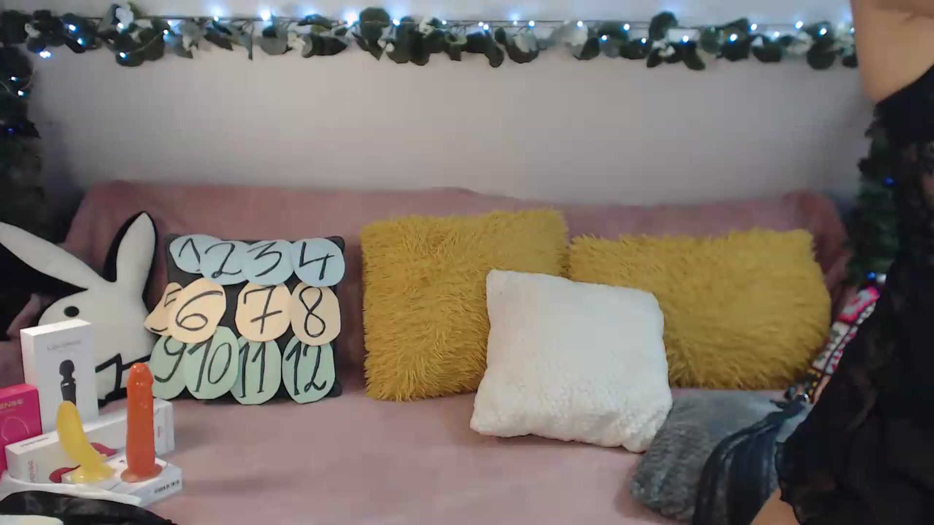 Gallery image thumbnail from Karina0's myfreecams stream on, 08/14/2026, 14:32 image 5 of 20