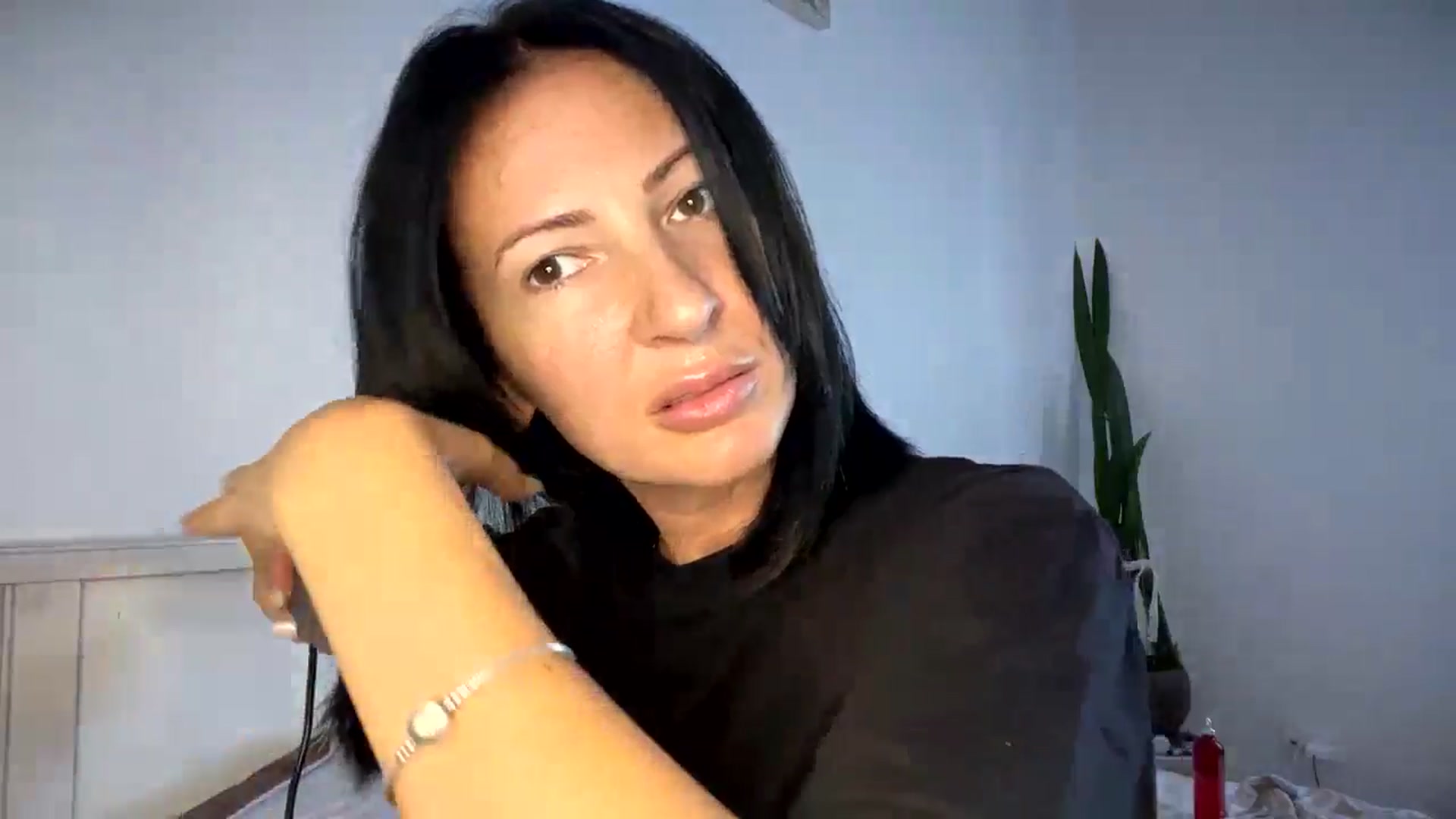 Gallery image thumbnail from KarinaBlair's myfreecams stream on, 07/22/2024, 13:41 image 3 of 20