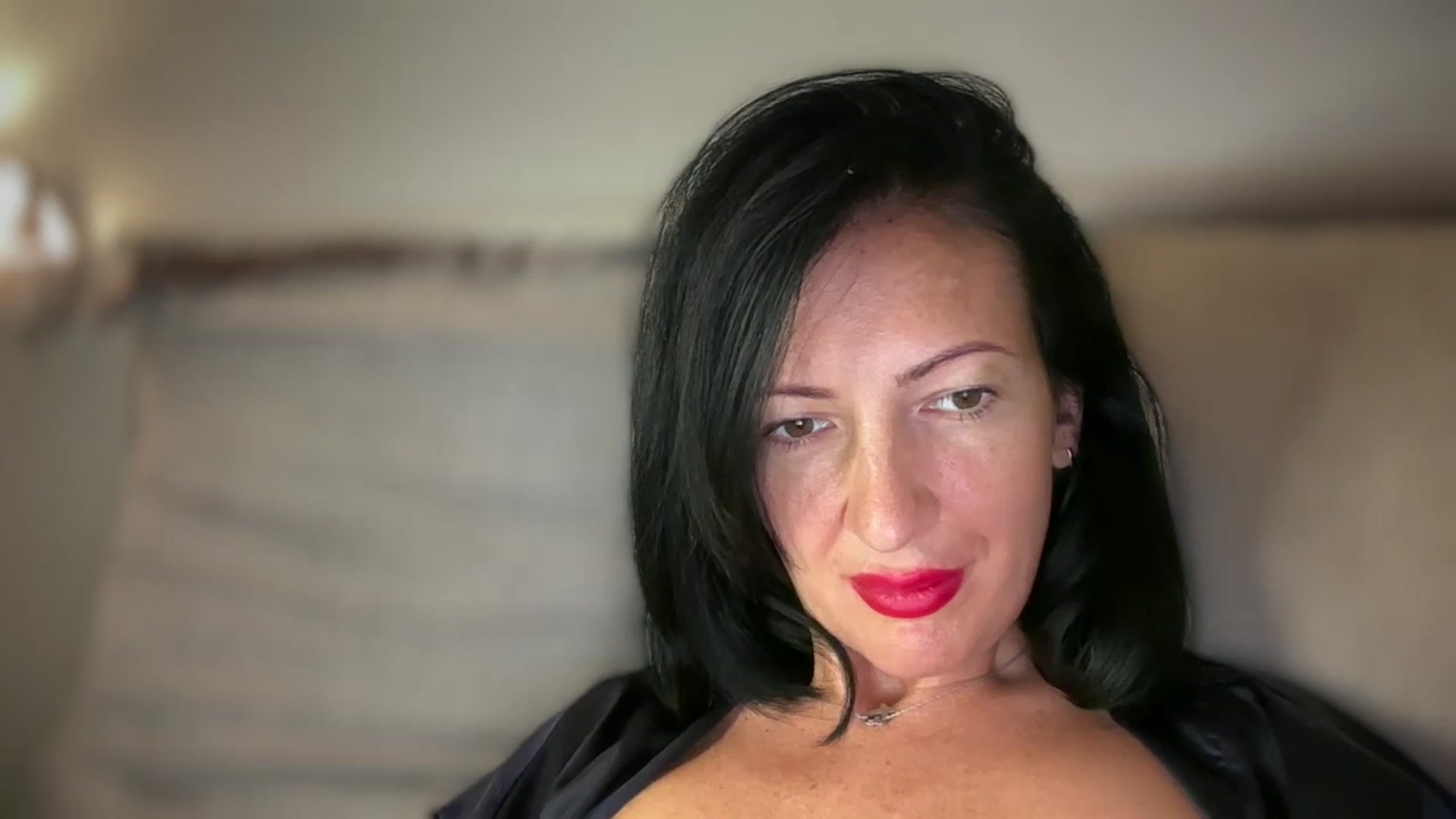 Gallery image thumbnail from KarinaBlair's myfreecams stream on, 07/22/2024, 18:30 image 16 of 20