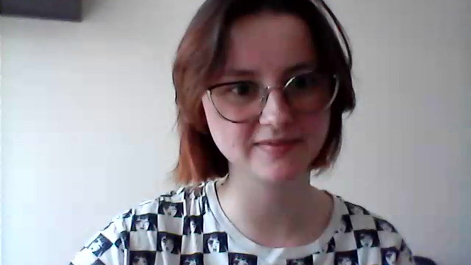 Gallery image thumbnail from KarinaQueen's myfreecams stream on, 05/19/2026, 16:33 image 18 of 20