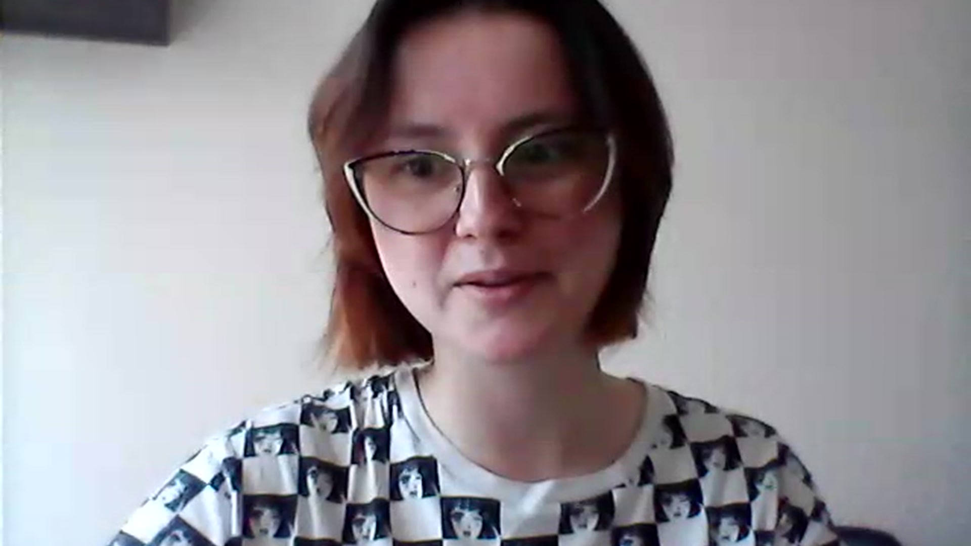 Gallery image thumbnail from KarinaQueen's myfreecams stream on, 05/19/2026, 16:33 image 19 of 20