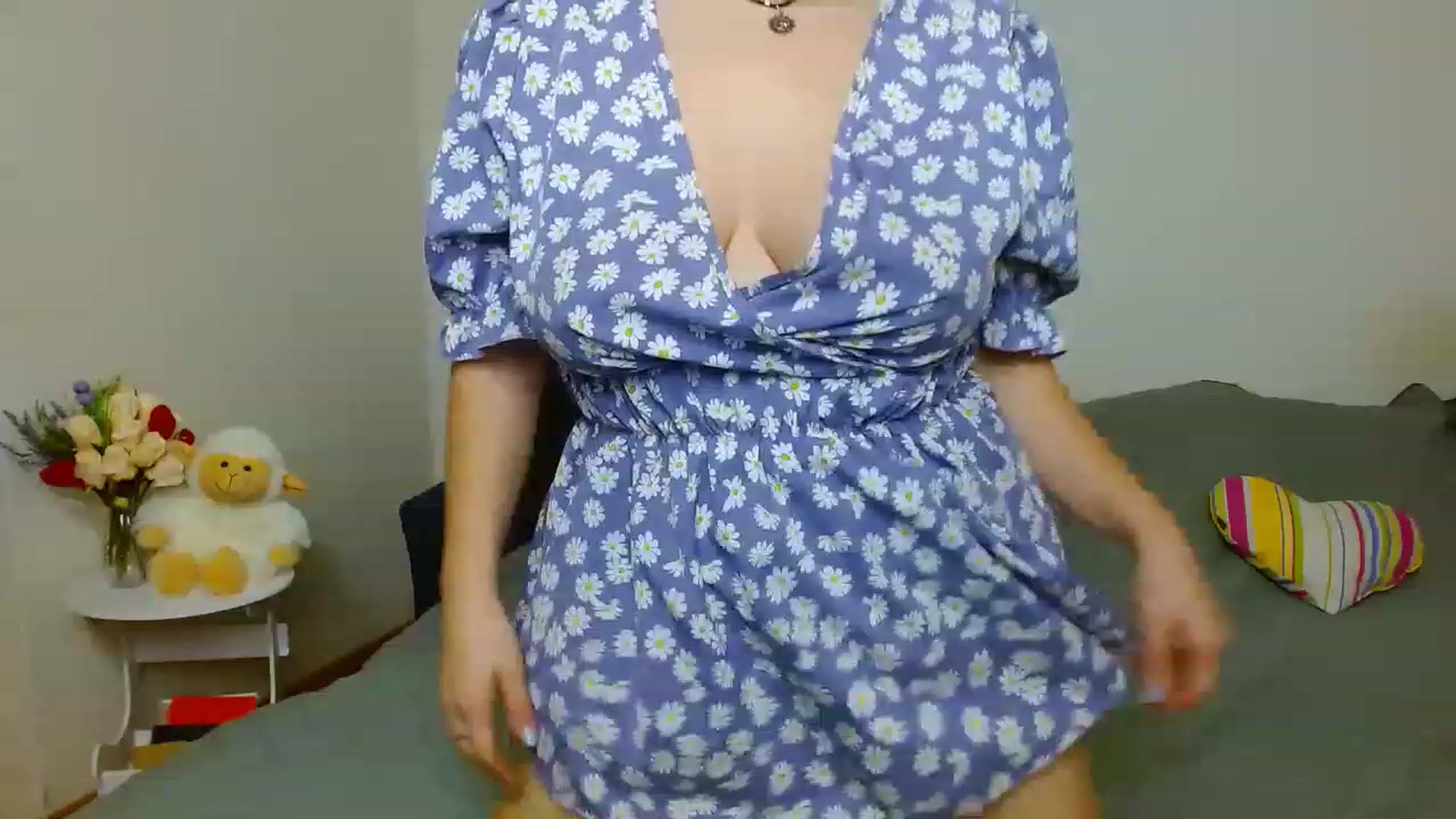 Gallery image thumbnail from Karina_Em's myfreecams stream on, 11/25/2022, 11:00 image 13 of 20