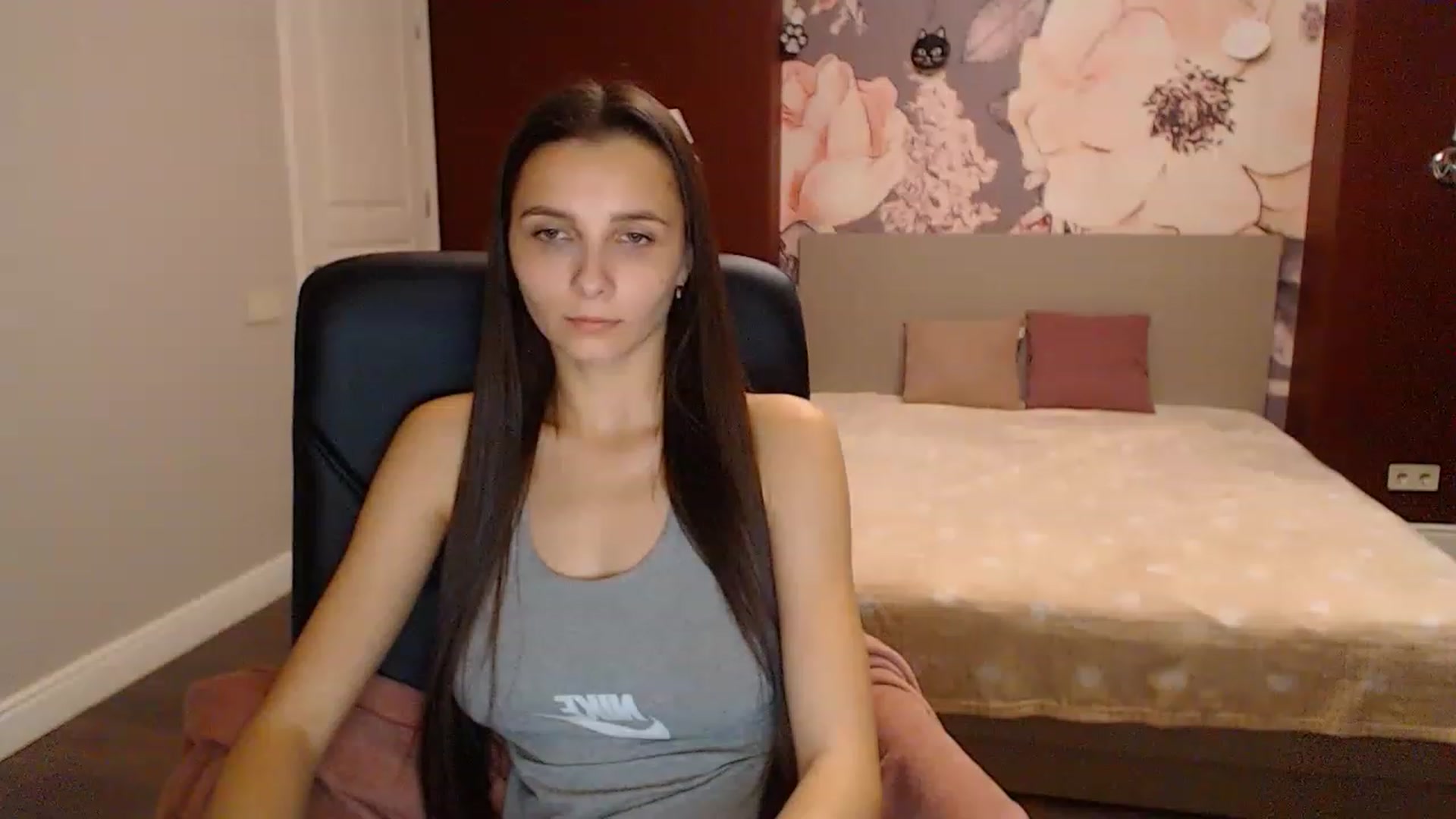 Gallery image thumbnail from Karina_Mils's myfreecams stream on, 11/15/2022, 08:59 image 2 of 20