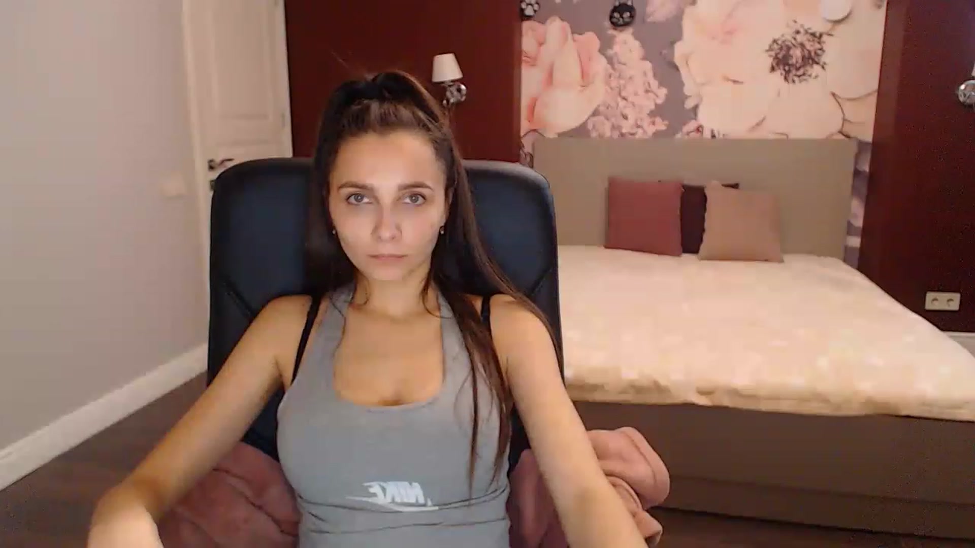 Gallery image thumbnail from Karina_Mils's myfreecams stream on, 11/22/2022, 10:53 image 5 of 20