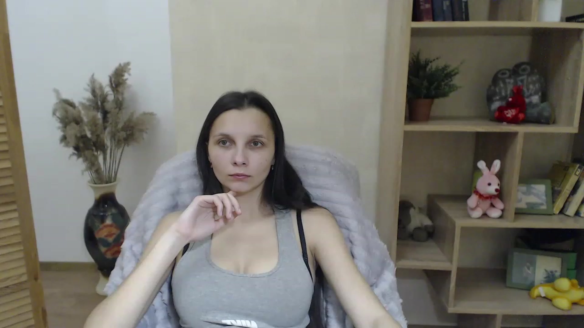 Gallery image thumbnail from Karina_Mils's myfreecams stream on, 12/01/2022, 09:20 image 20 of 20