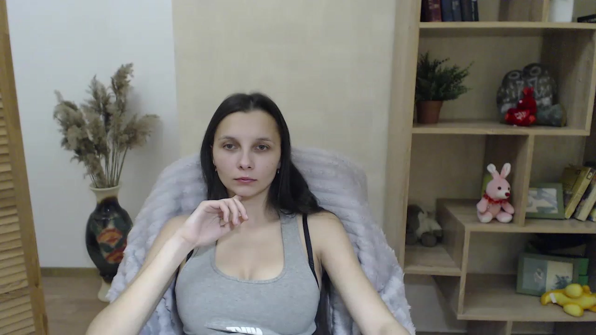 Gallery image thumbnail from Karina_Mils's myfreecams stream on, 12/01/2022, 09:20 image 19 of 20