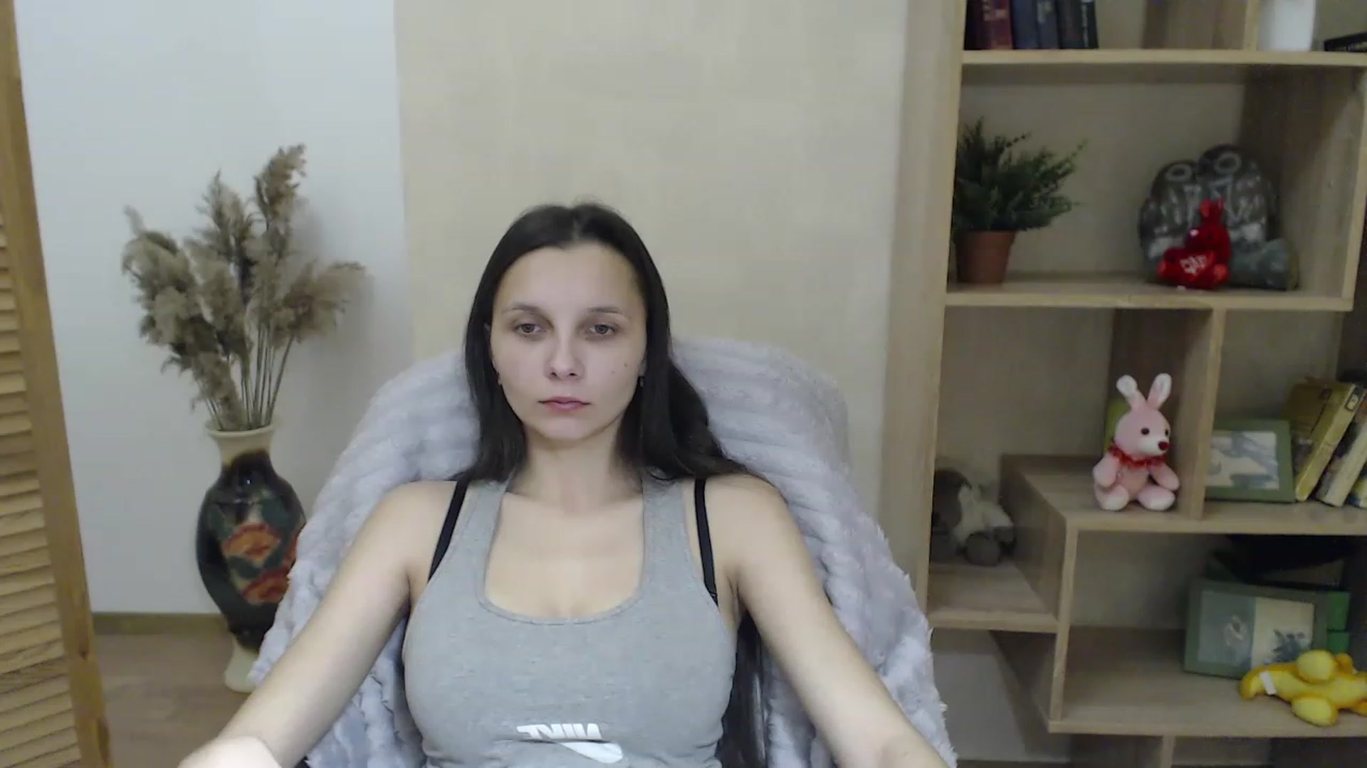 Gallery image thumbnail from Karina_Mils's myfreecams stream on, 12/01/2022, 09:20 image 9 of 20