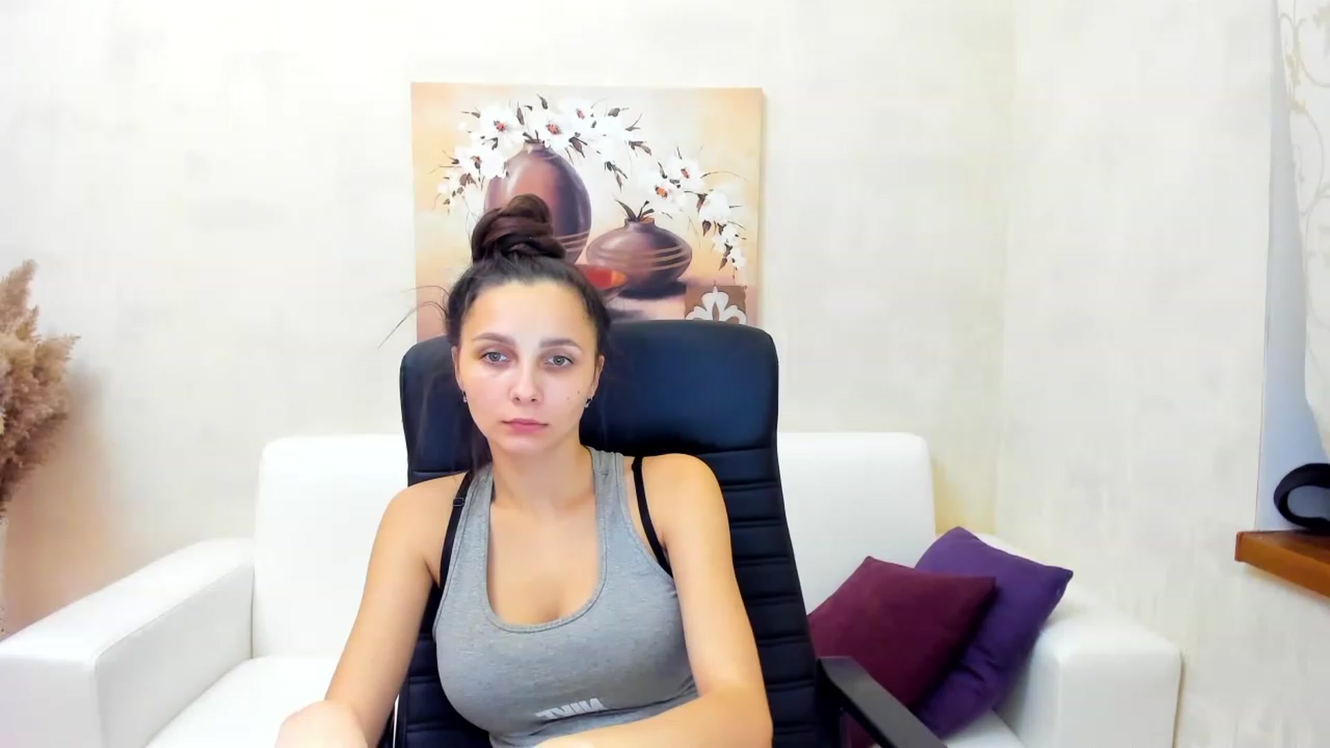 Gallery image thumbnail from Karina_Mils's myfreecams stream on, 12/05/2022, 11:29 image 19 of 20