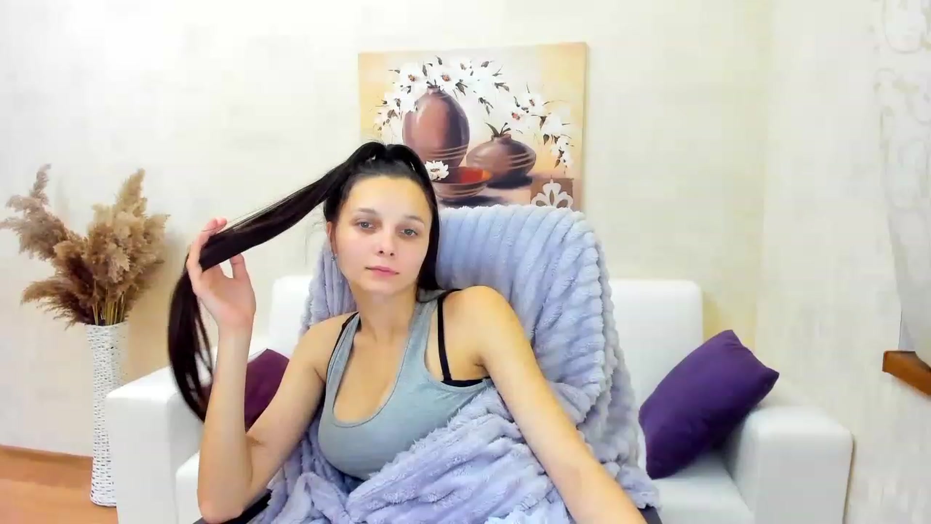 Gallery image thumbnail from Karina_Mils's myfreecams stream on, 12/08/2022, 09:33 image 14 of 20