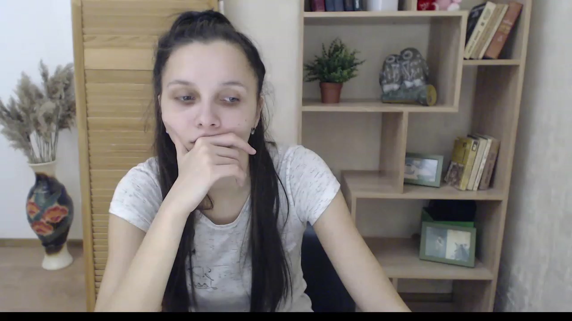 Gallery image thumbnail from Karina_Mils's myfreecams stream on, 12/12/2022, 08:01 image 20 of 20