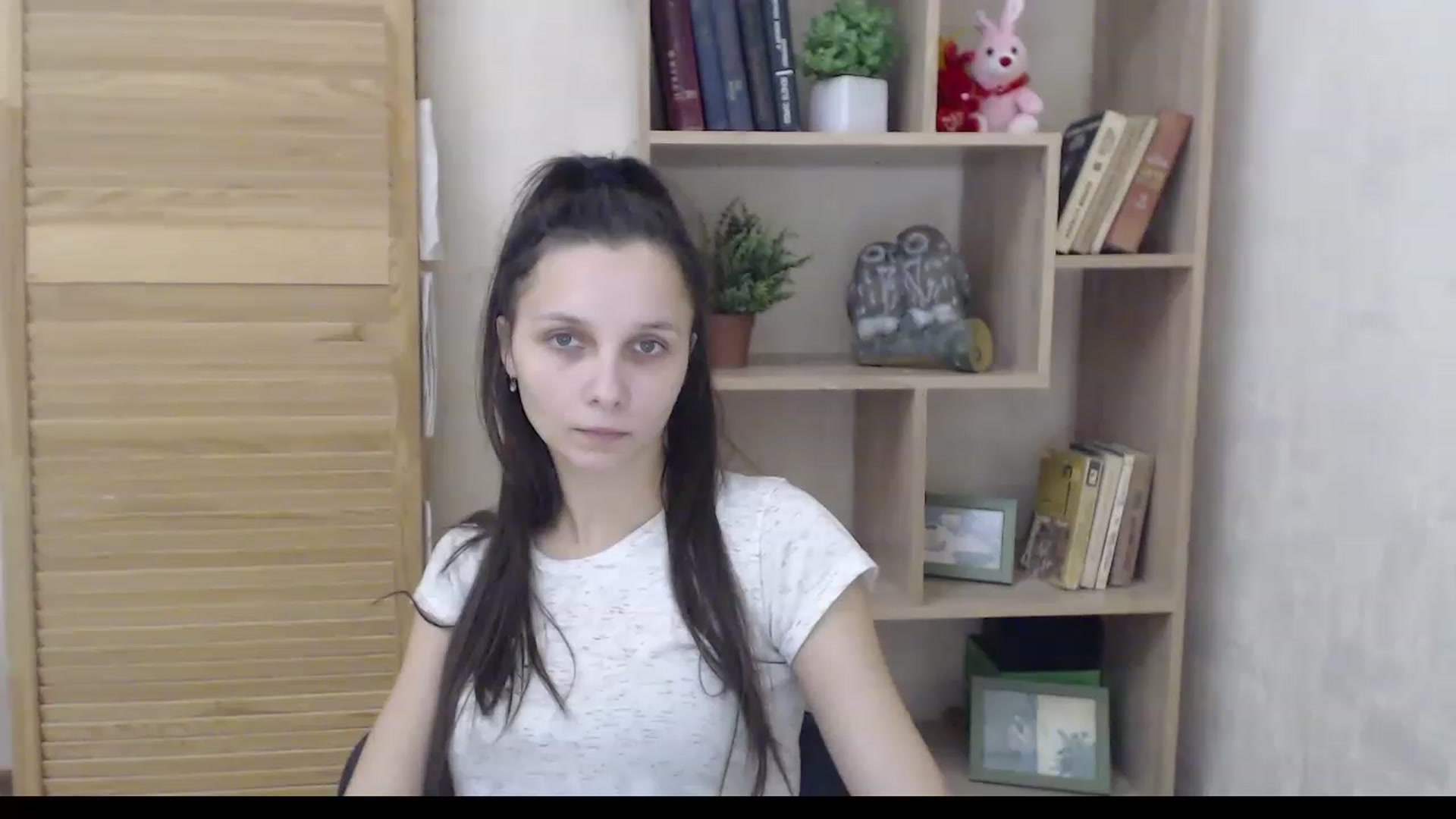 Gallery image thumbnail from Karina_Mils's myfreecams stream on, 12/12/2022, 09:19 image 8 of 20