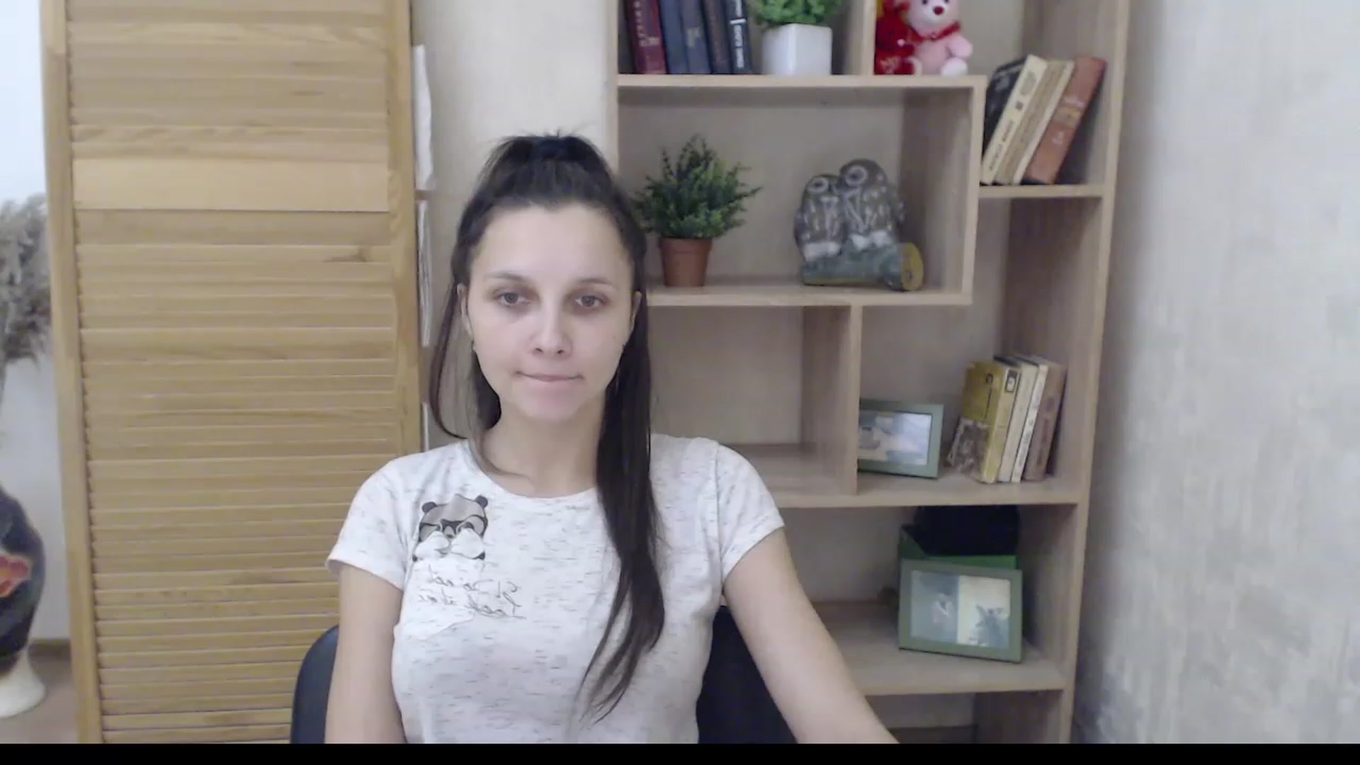 Gallery image thumbnail from Karina_Mils's myfreecams stream on, 12/12/2022, 09:19 image 16 of 20