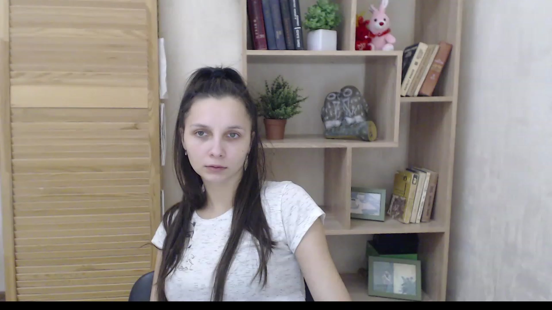 Gallery image thumbnail from Karina_Mils's myfreecams stream on, 12/12/2022, 09:19 image 13 of 20