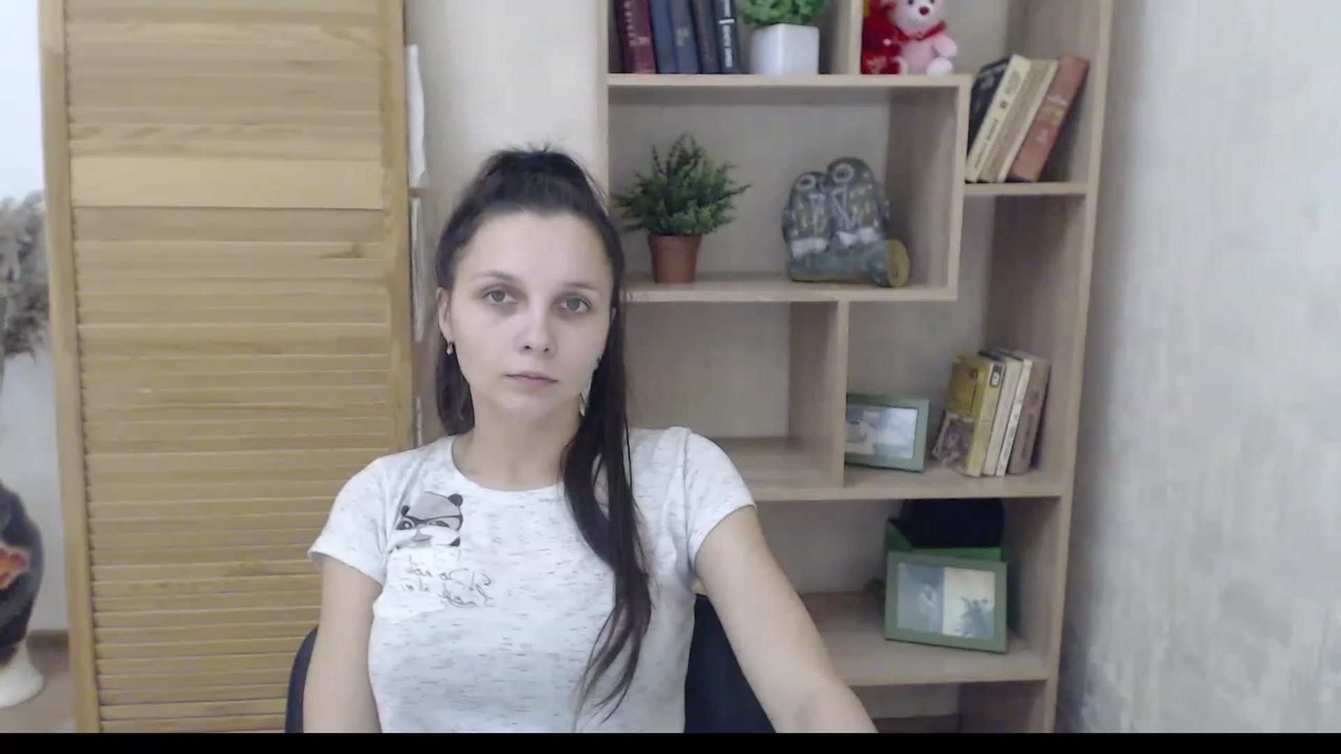 Gallery image thumbnail from Karina_Mils's myfreecams stream on, 12/12/2022, 09:19 image 20 of 20