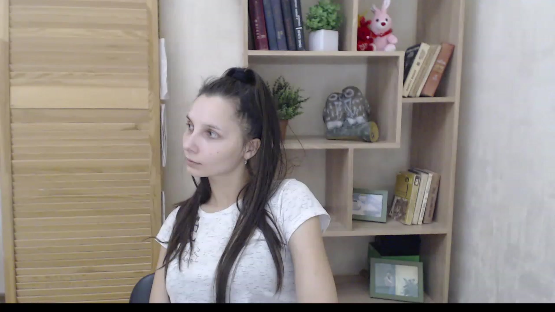 Gallery image thumbnail from Karina_Mils's myfreecams stream on, 12/12/2022, 09:19 image 10 of 20