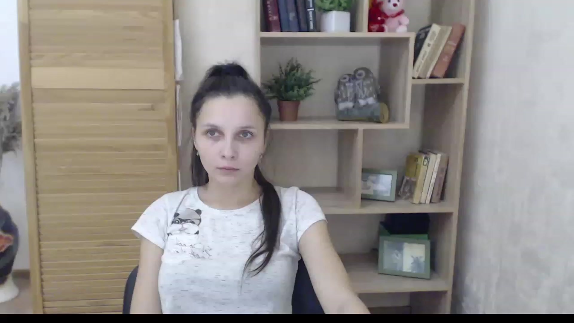 Gallery image thumbnail from Karina_Mils's myfreecams stream on, 12/12/2022, 09:35 image 3 of 20