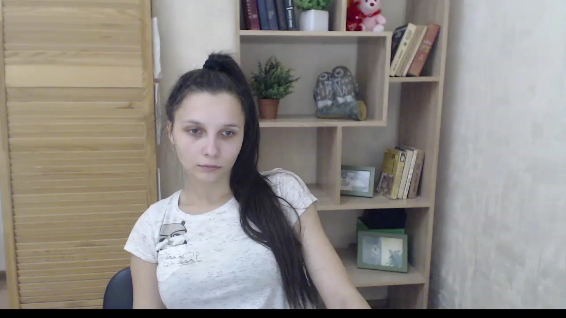 Gallery image thumbnail from Karina_Mils's myfreecams stream on, 12/12/2022, 09:35 image 9 of 20