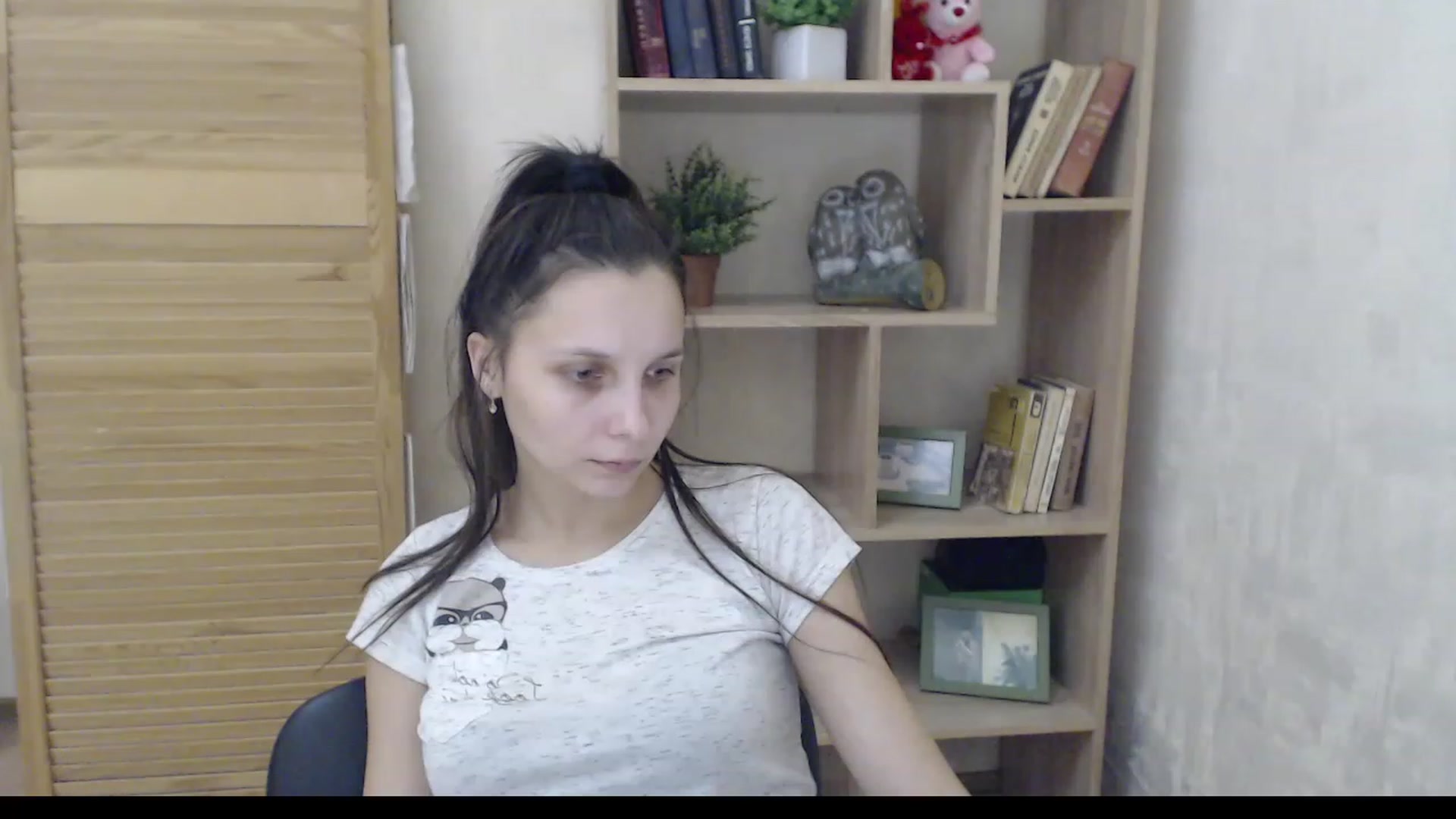 Gallery image thumbnail from Karina_Mils's myfreecams stream on, 12/12/2022, 09:35 image 20 of 20