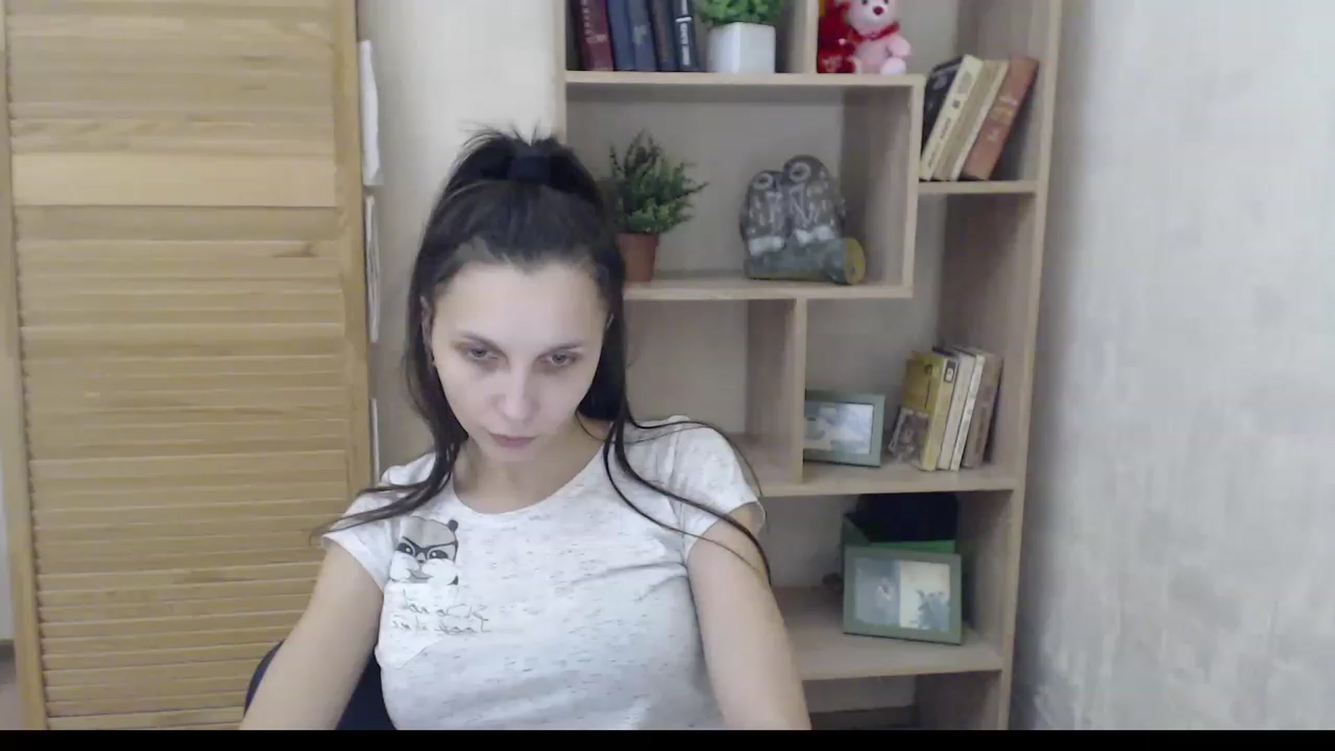 Gallery image thumbnail from Karina_Mils's myfreecams stream on, 12/12/2022, 09:35 image 15 of 20