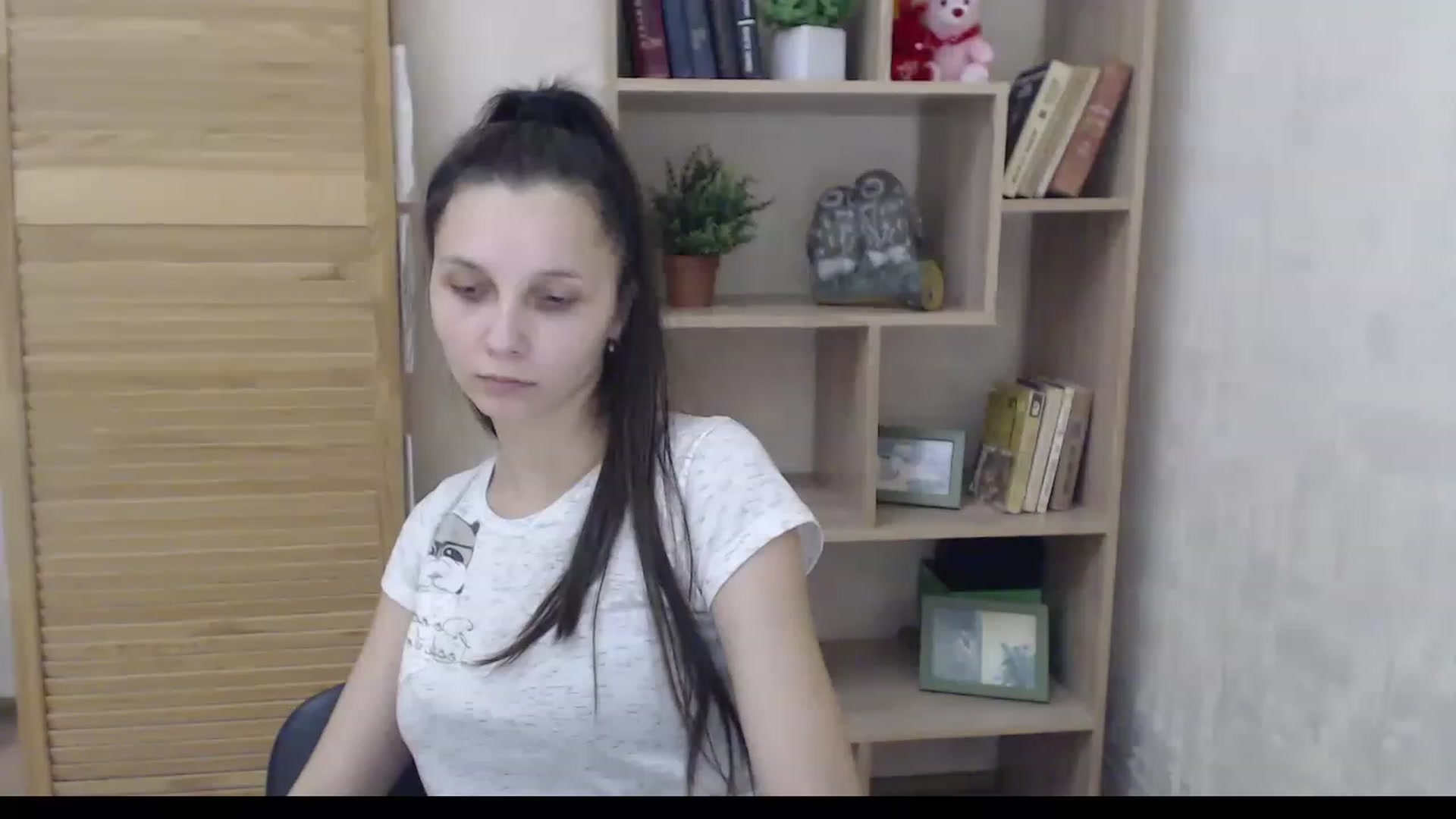 Gallery image thumbnail from Karina_Mils's myfreecams stream on, 12/12/2022, 09:35 image 6 of 20