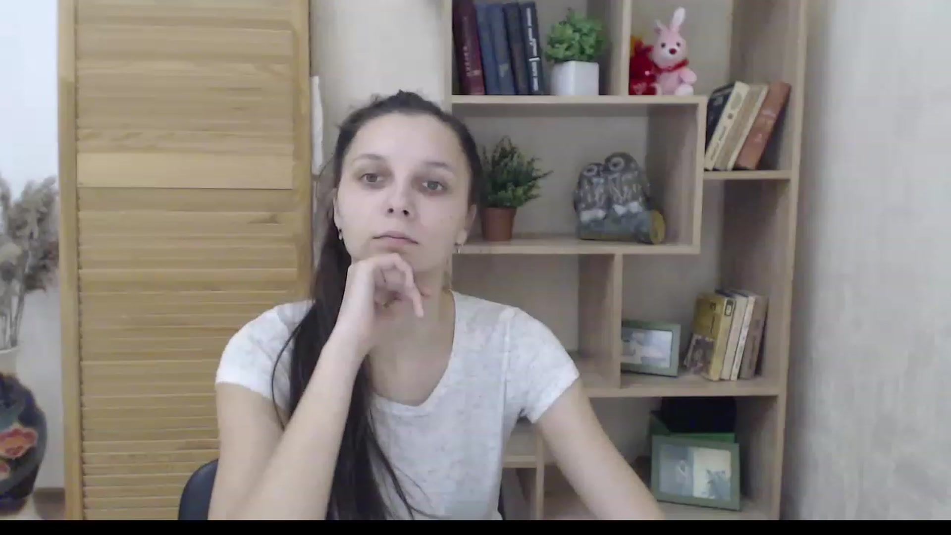 Gallery image thumbnail from Karina_Mils's myfreecams stream on, 12/12/2022, 09:59 image 9 of 20