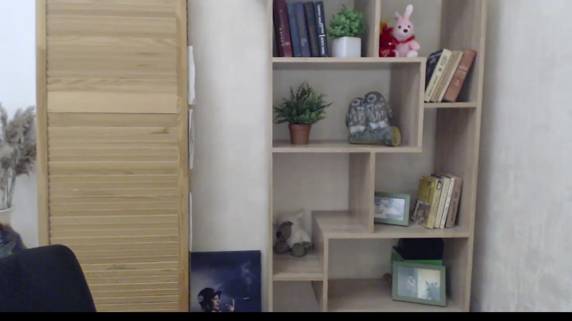 Gallery image thumbnail from Karina_Mils's myfreecams stream on, 12/12/2022, 09:59 image 8 of 20