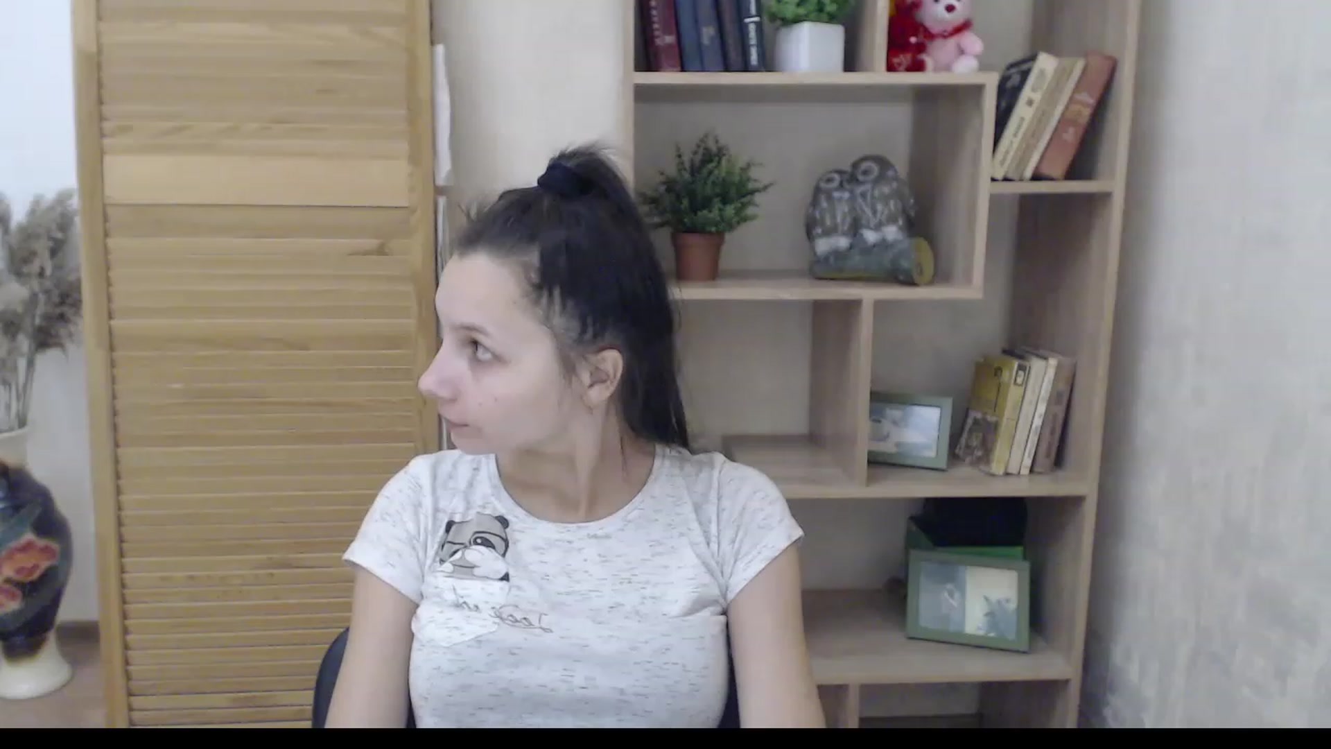Gallery image thumbnail from Karina_Mils's myfreecams stream on, 12/12/2022, 09:59 image 4 of 20