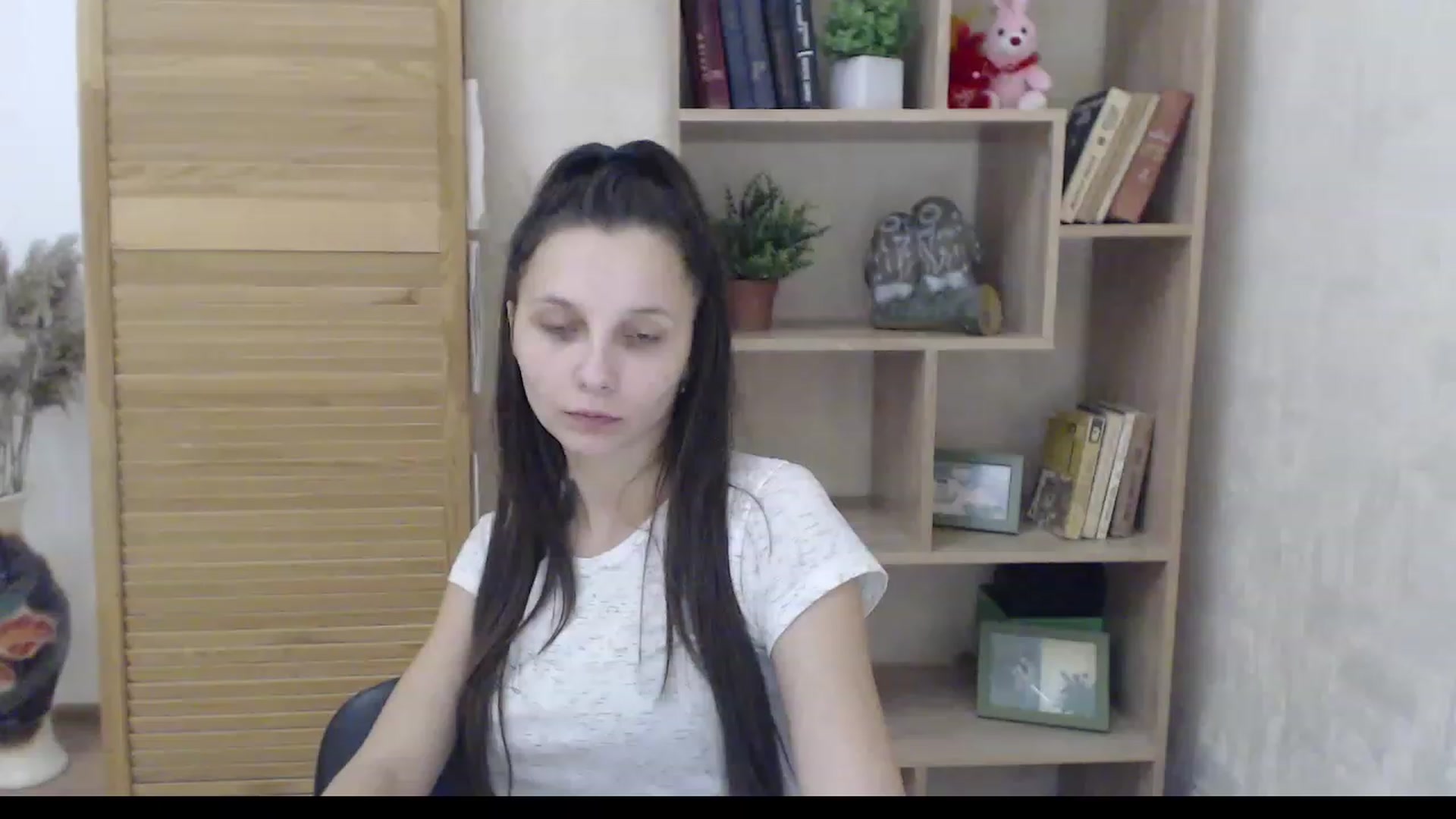 Gallery image thumbnail from Karina_Mils's myfreecams stream on, 12/12/2022, 11:31 image 9 of 20