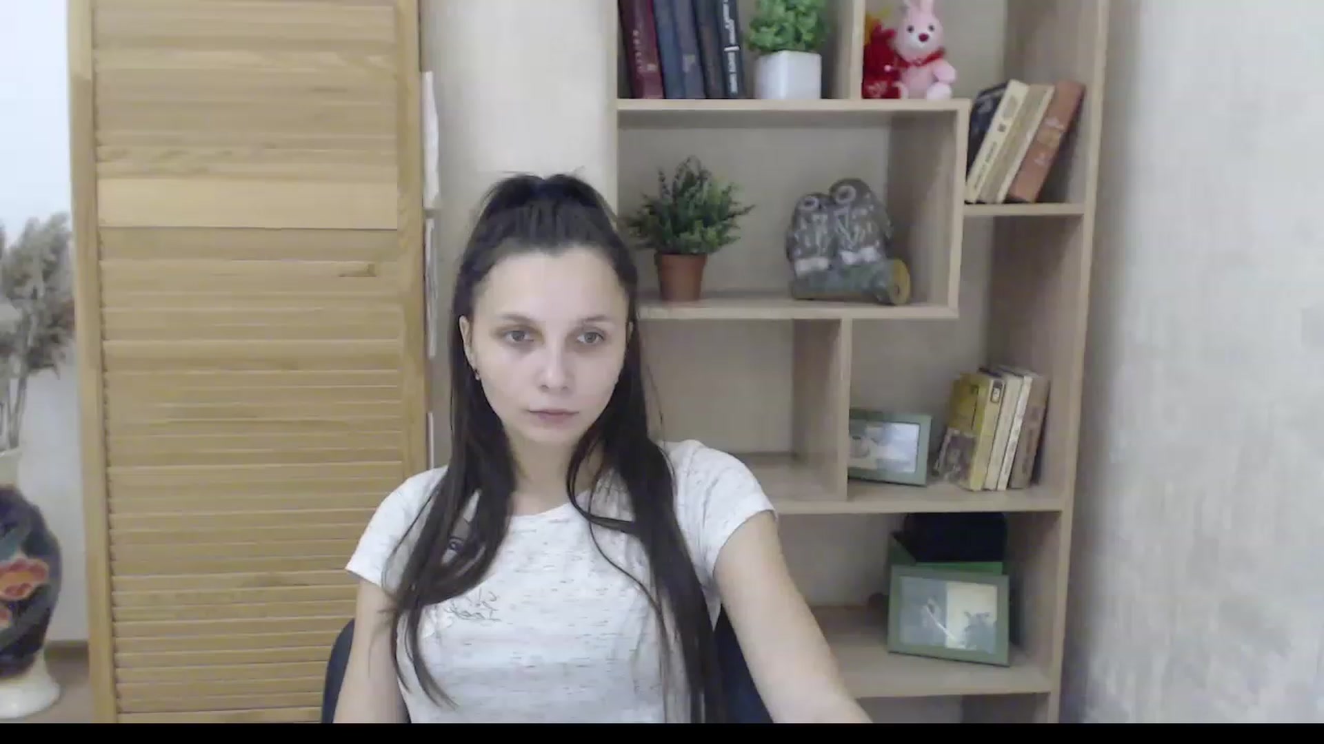 Gallery image thumbnail from Karina_Mils's myfreecams stream on, 12/12/2022, 11:31 image 3 of 20