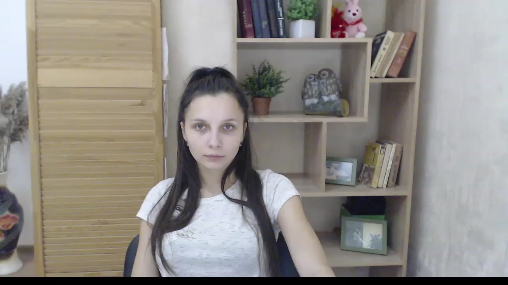 Gallery image thumbnail from Karina_Mils's myfreecams stream on, 12/12/2022, 11:31 image 4 of 20