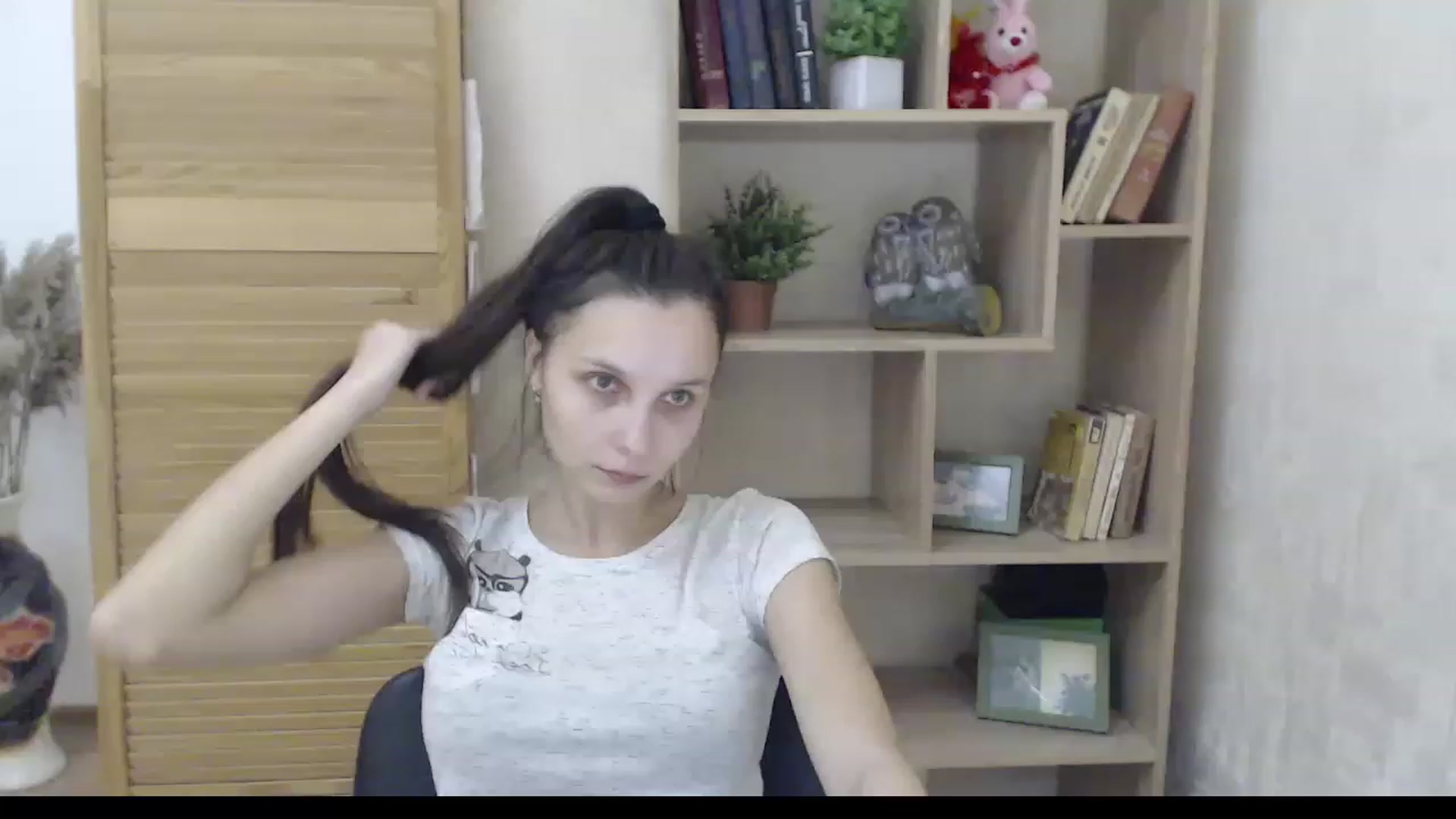 Gallery image thumbnail from Karina_Mils's myfreecams stream on, 12/12/2022, 11:31 image 5 of 20