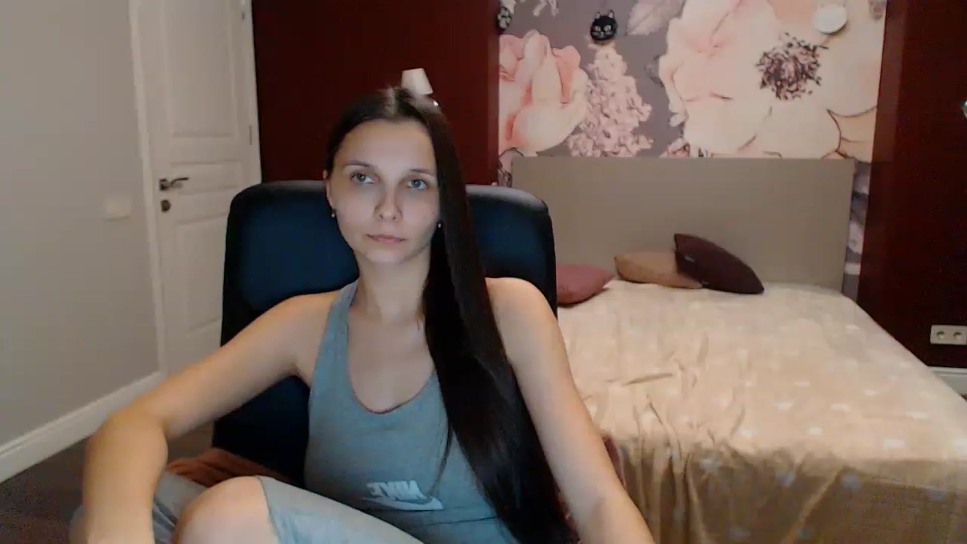 Gallery image thumbnail from Karina_Mils's myfreecams stream on, 12/25/2022, 16:16 image 7 of 20