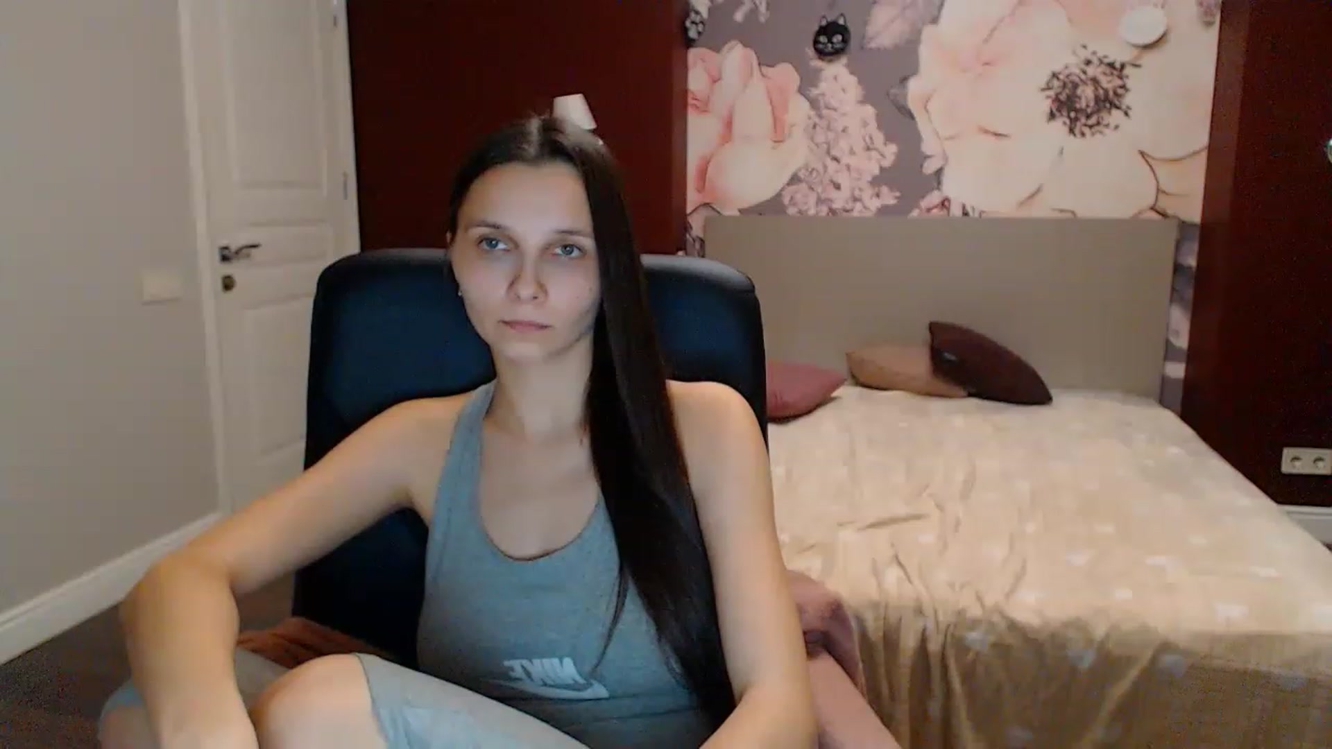 Gallery image thumbnail from Karina_Mils's myfreecams stream on, 12/25/2022, 16:16 image 5 of 20