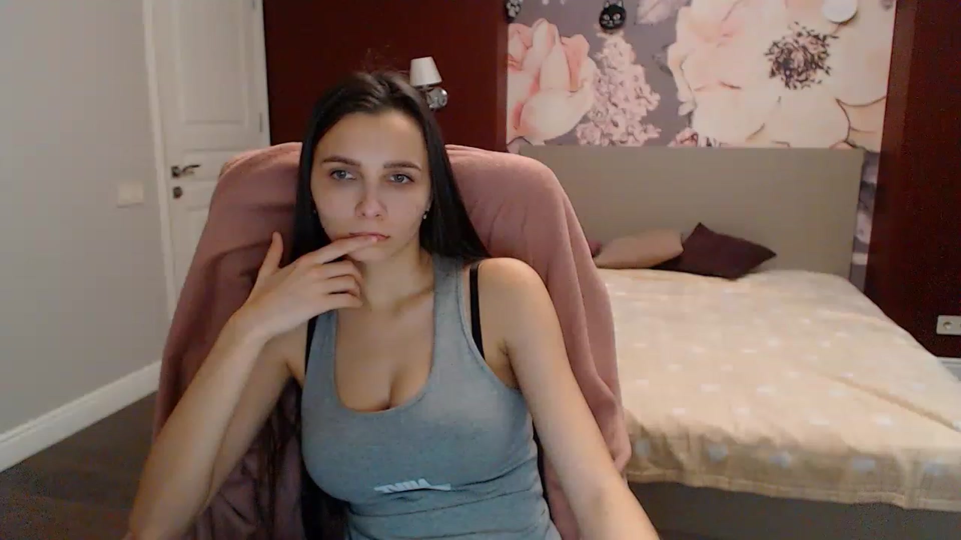 Gallery image thumbnail from Karina_Mils's myfreecams stream on, 12/27/2022, 09:57 image 20 of 20