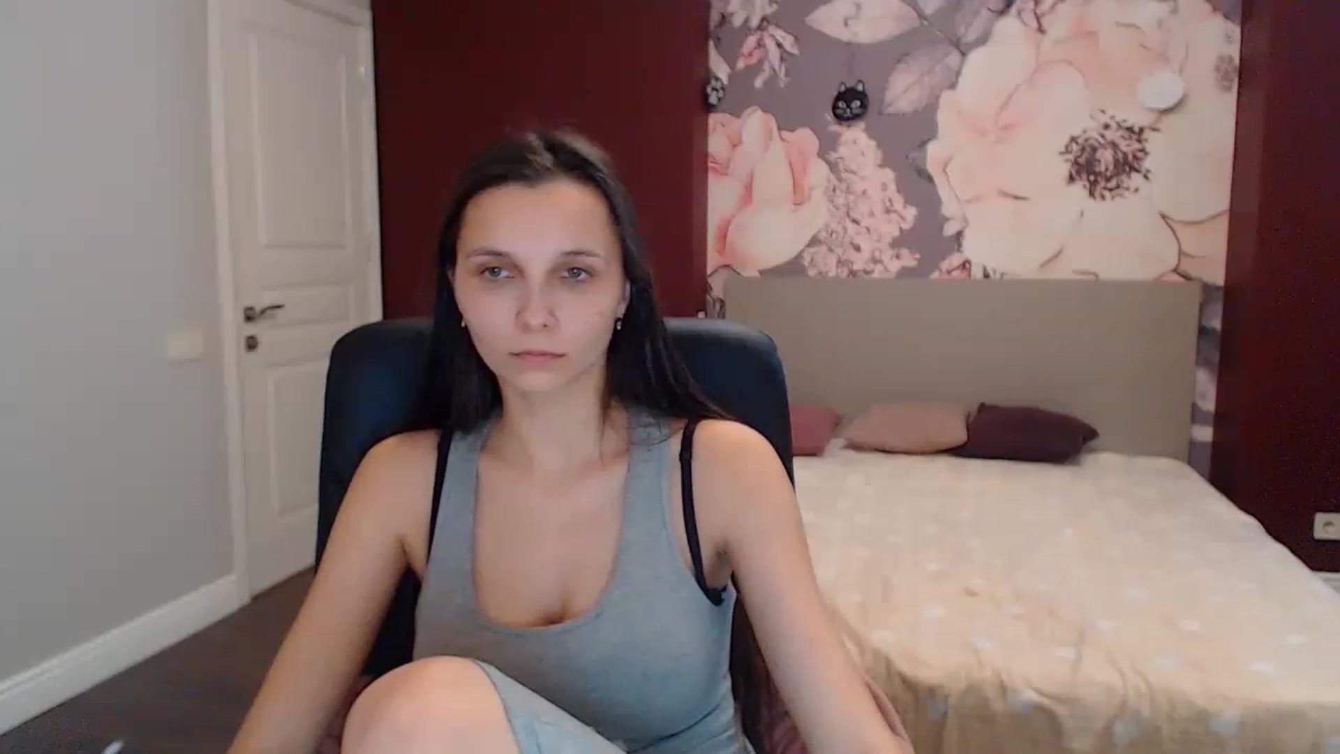 Gallery image thumbnail from Karina_Mils's myfreecams stream on, 12/28/2022, 10:07 image 12 of 20